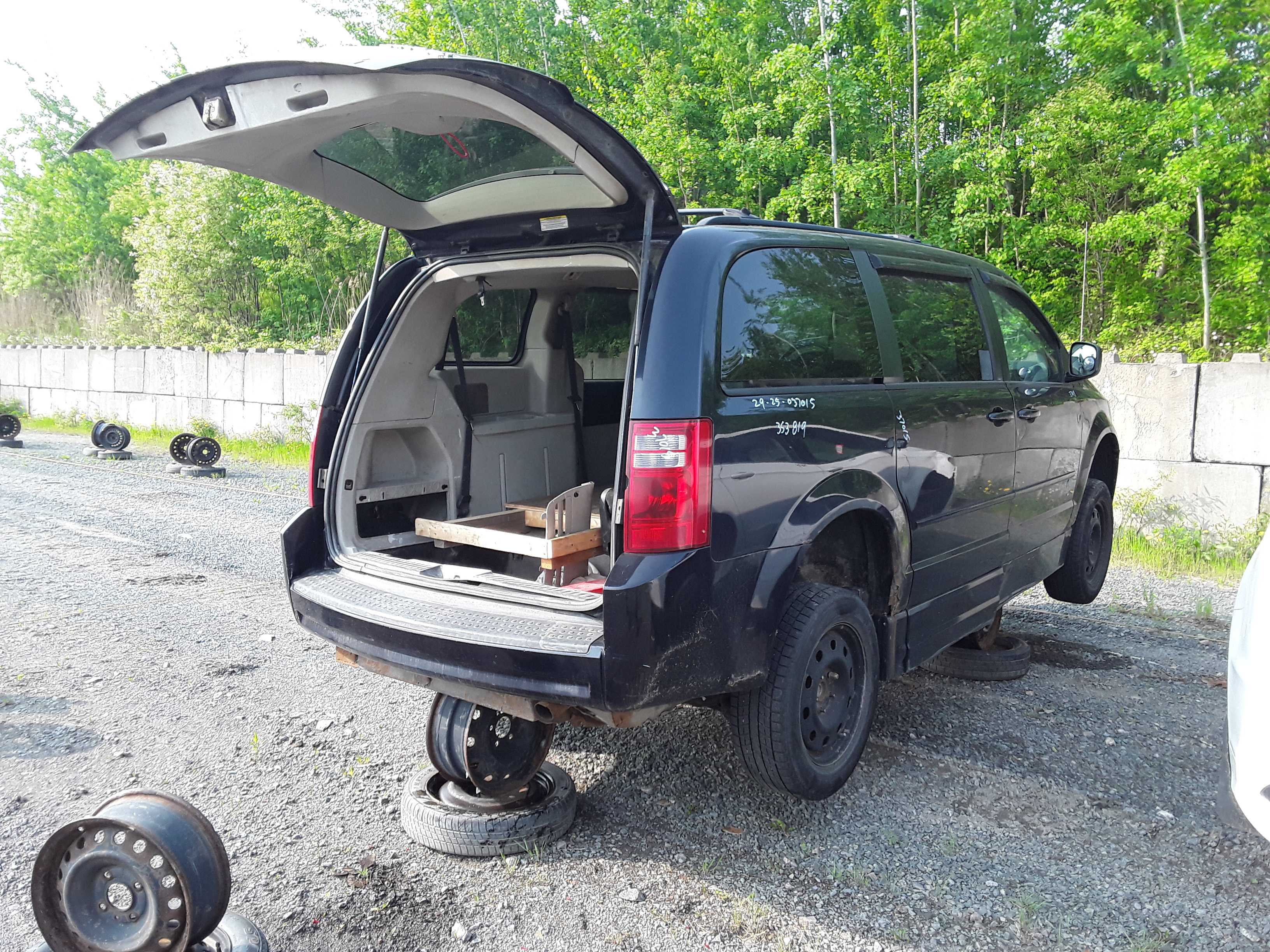 DODGE GRAND CARAVAN 2010