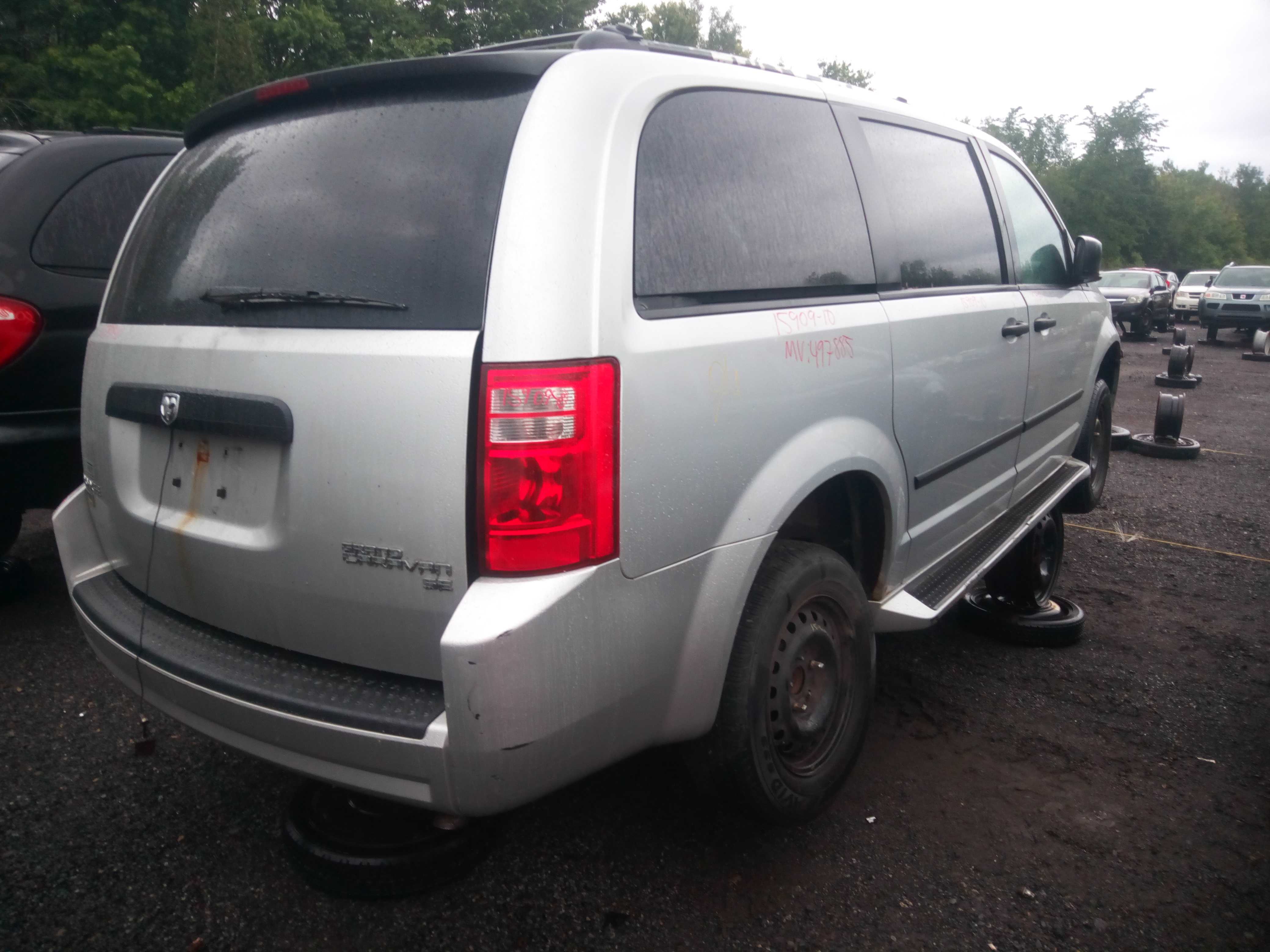 DODGE GRAND CARAVAN 2010