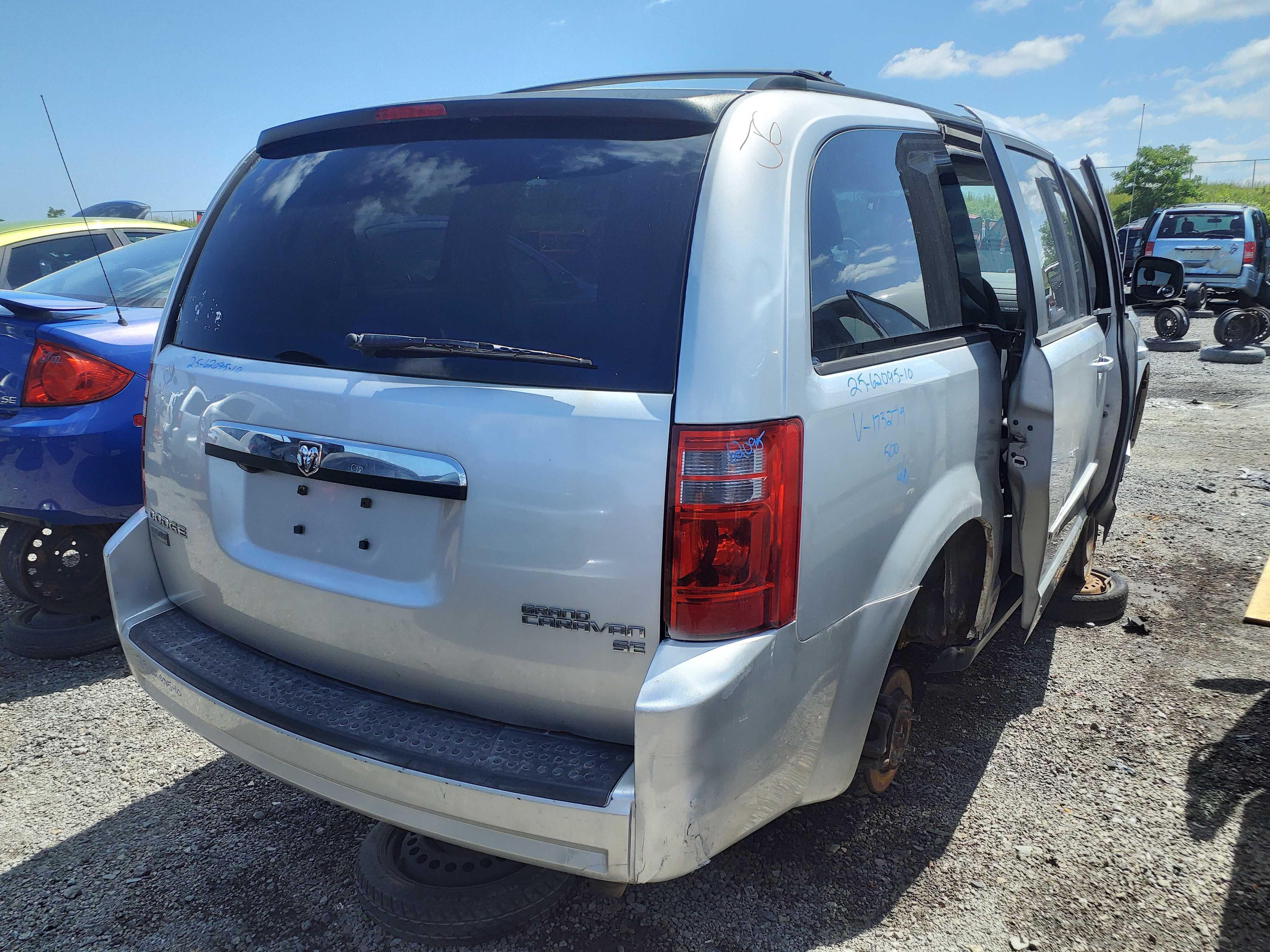 DODGE GRAND CARAVAN 2010