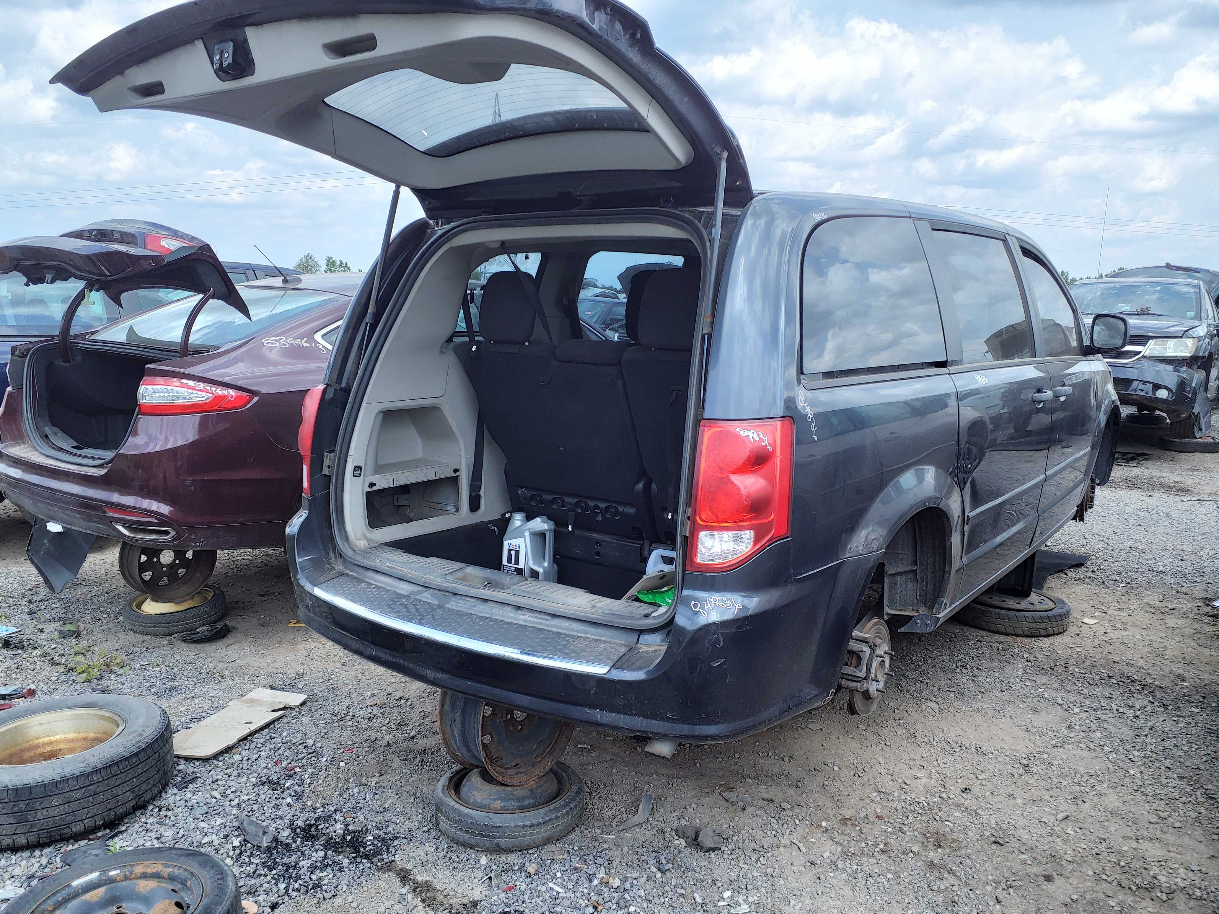 DODGE GRAND CARAVAN 2013