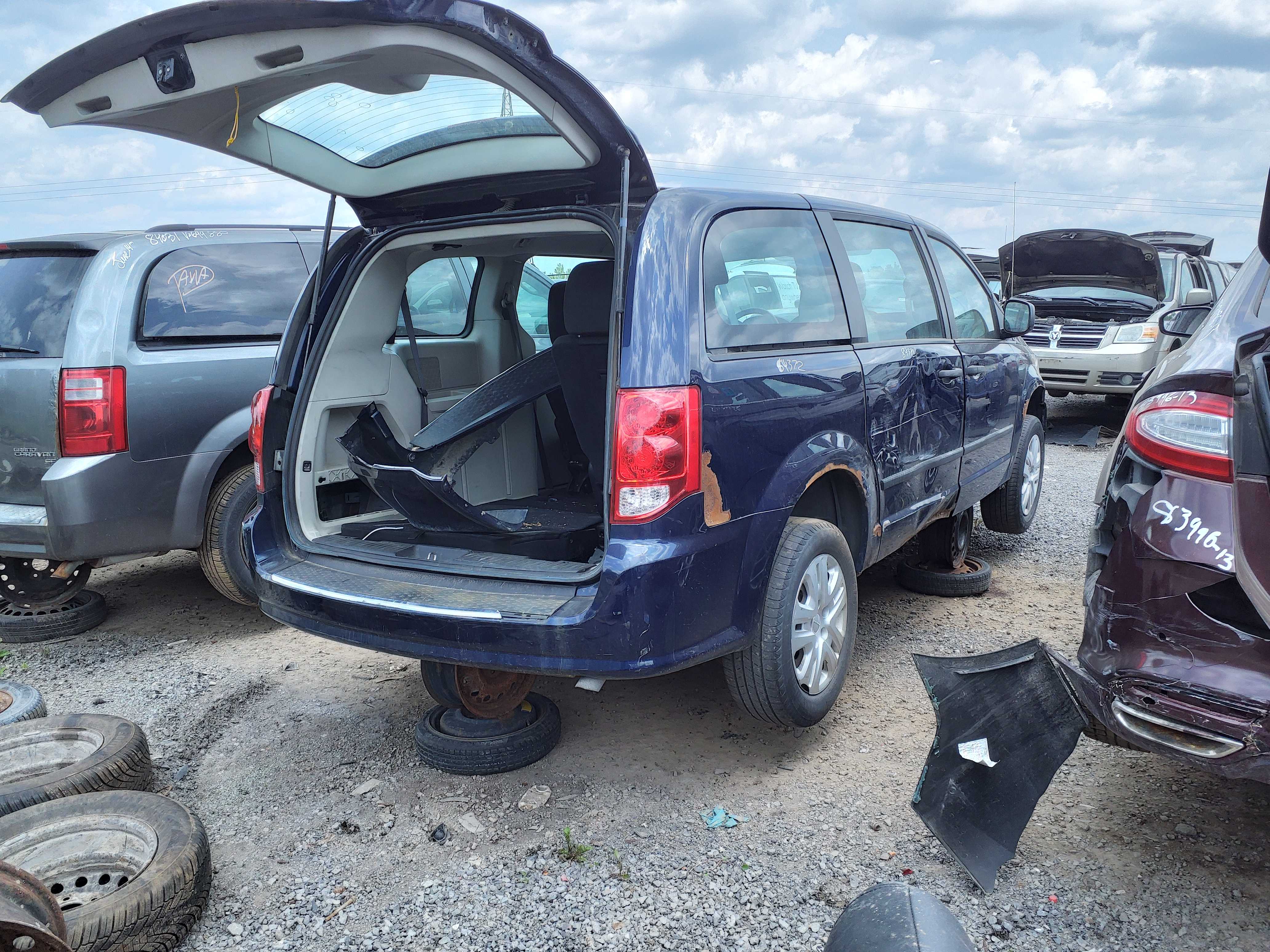 DODGE GRAND CARAVAN 2015