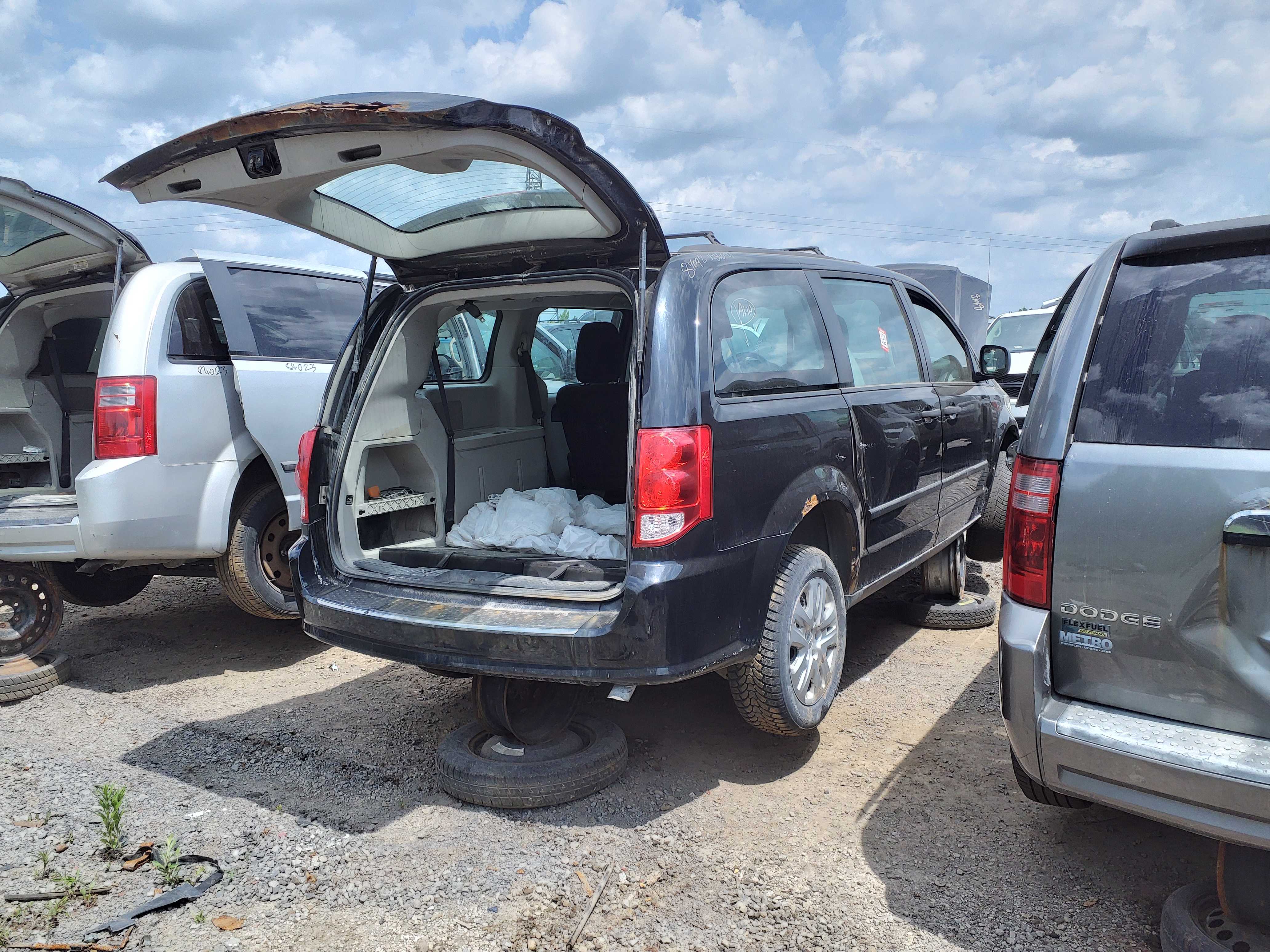 DODGE GRAND CARAVAN 2015