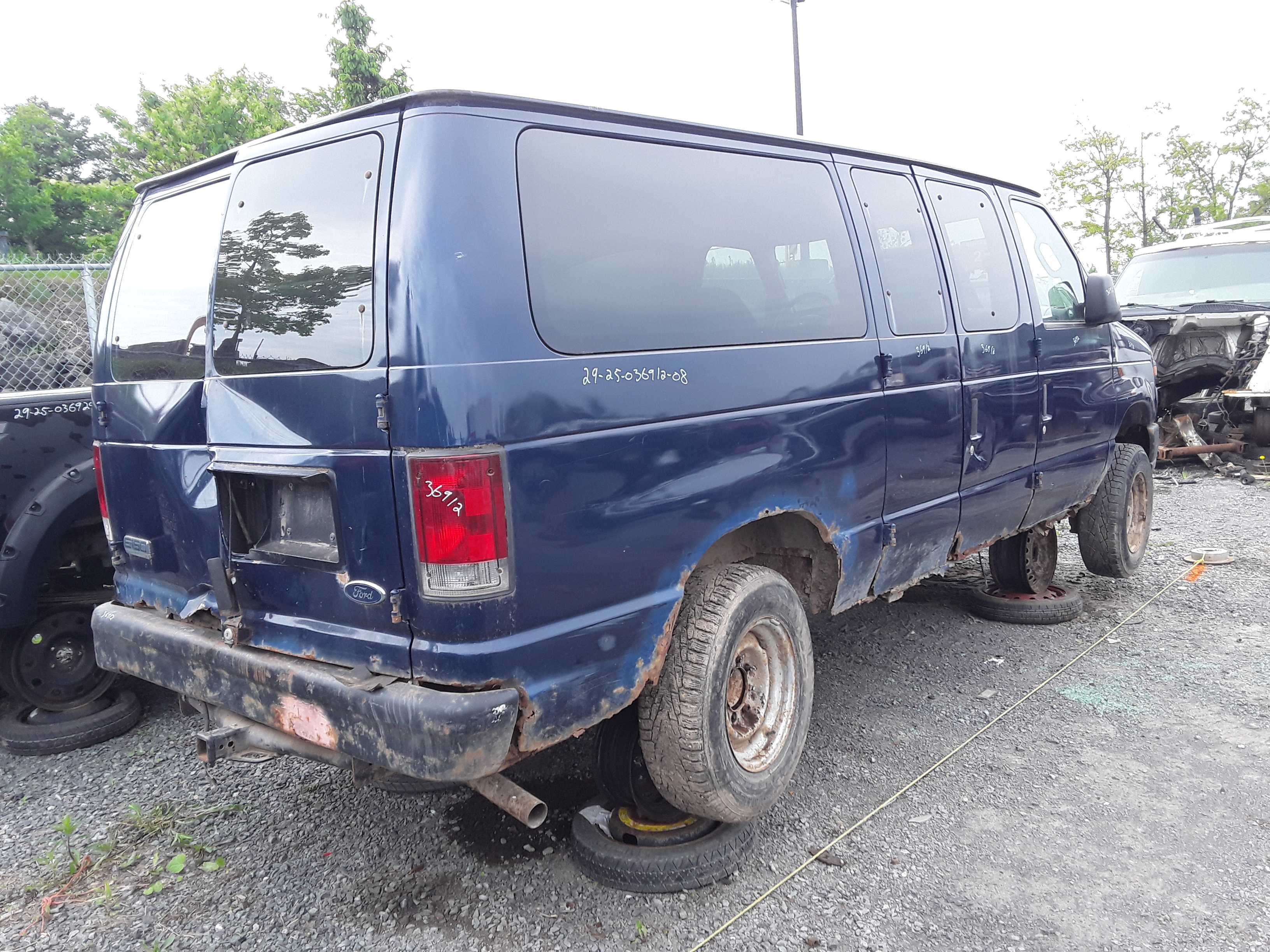 FORD ECONOLINE 2008