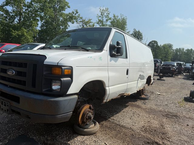 FORD ECONOLINE 2012