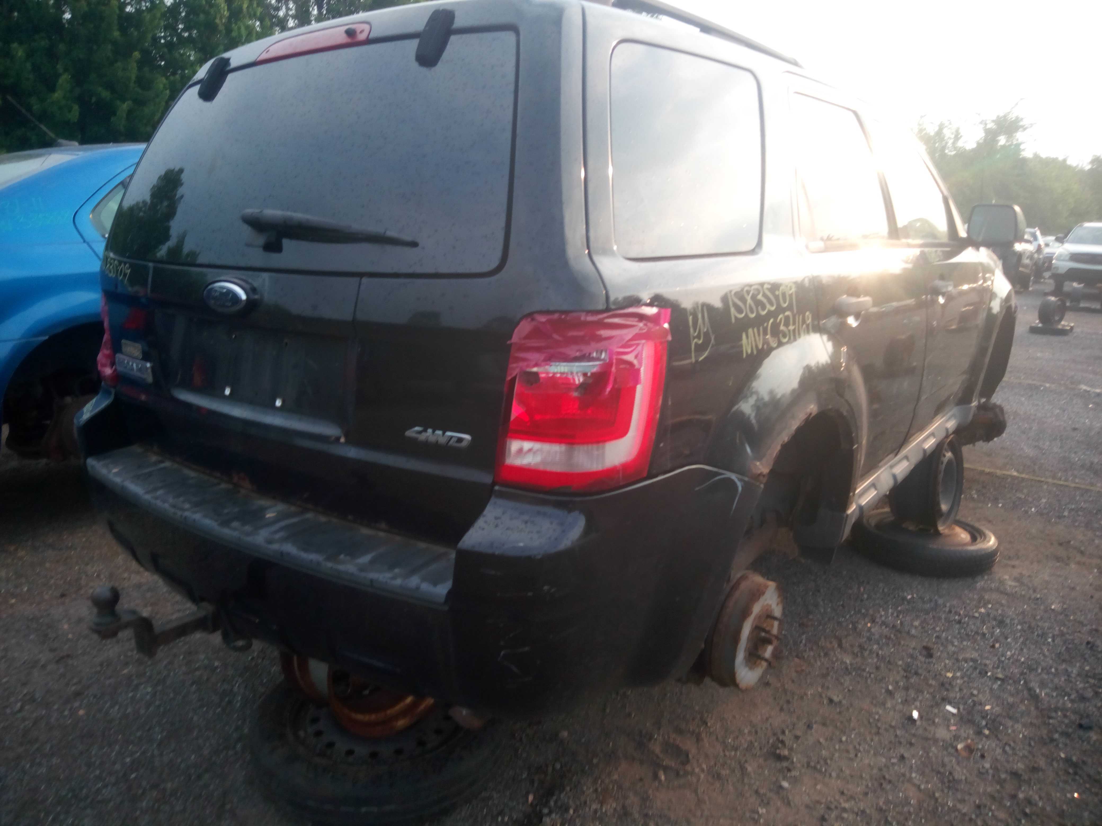 FORD ESCAPE 2009