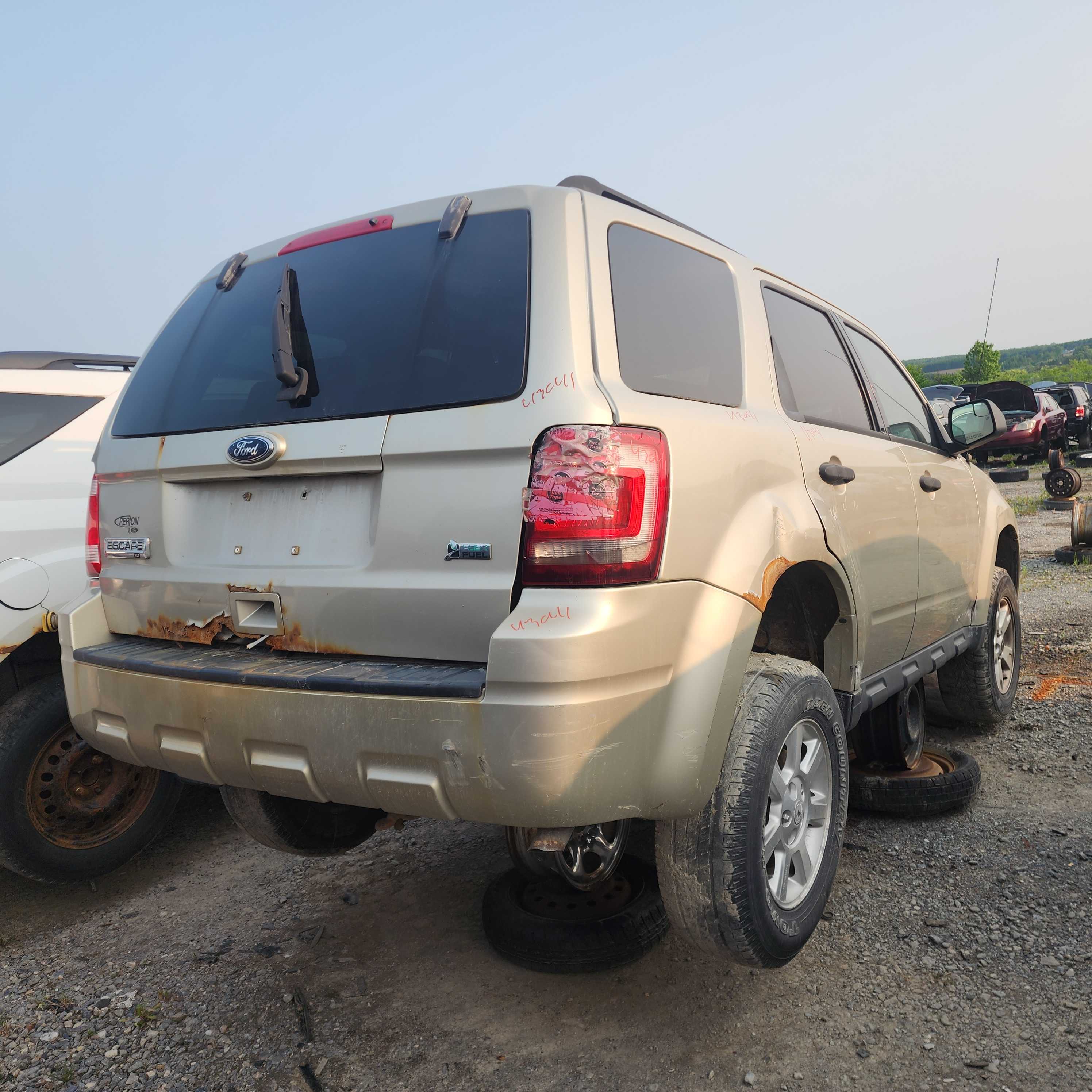 FORD ESCAPE 2010