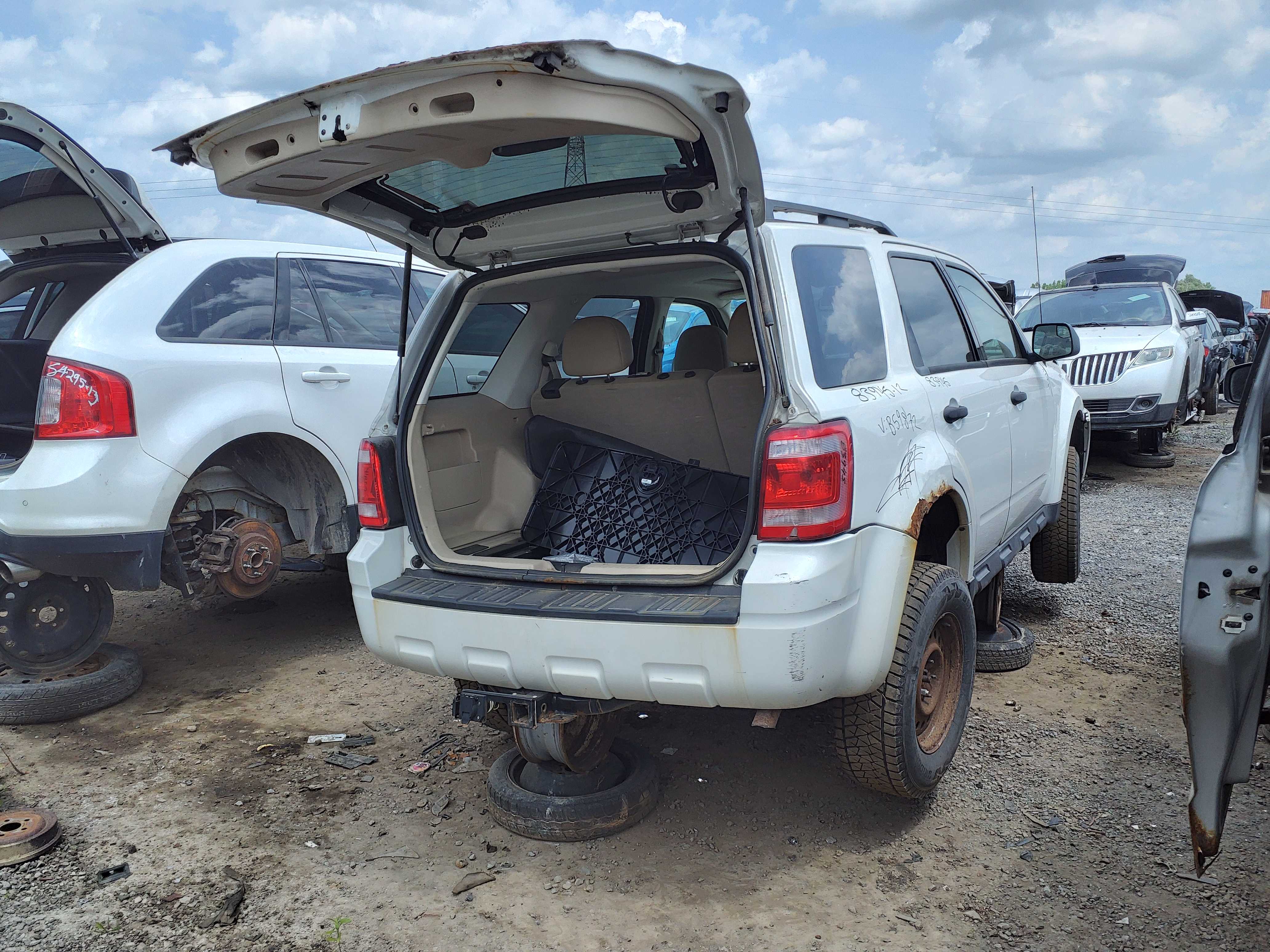 FORD ESCAPE 2012