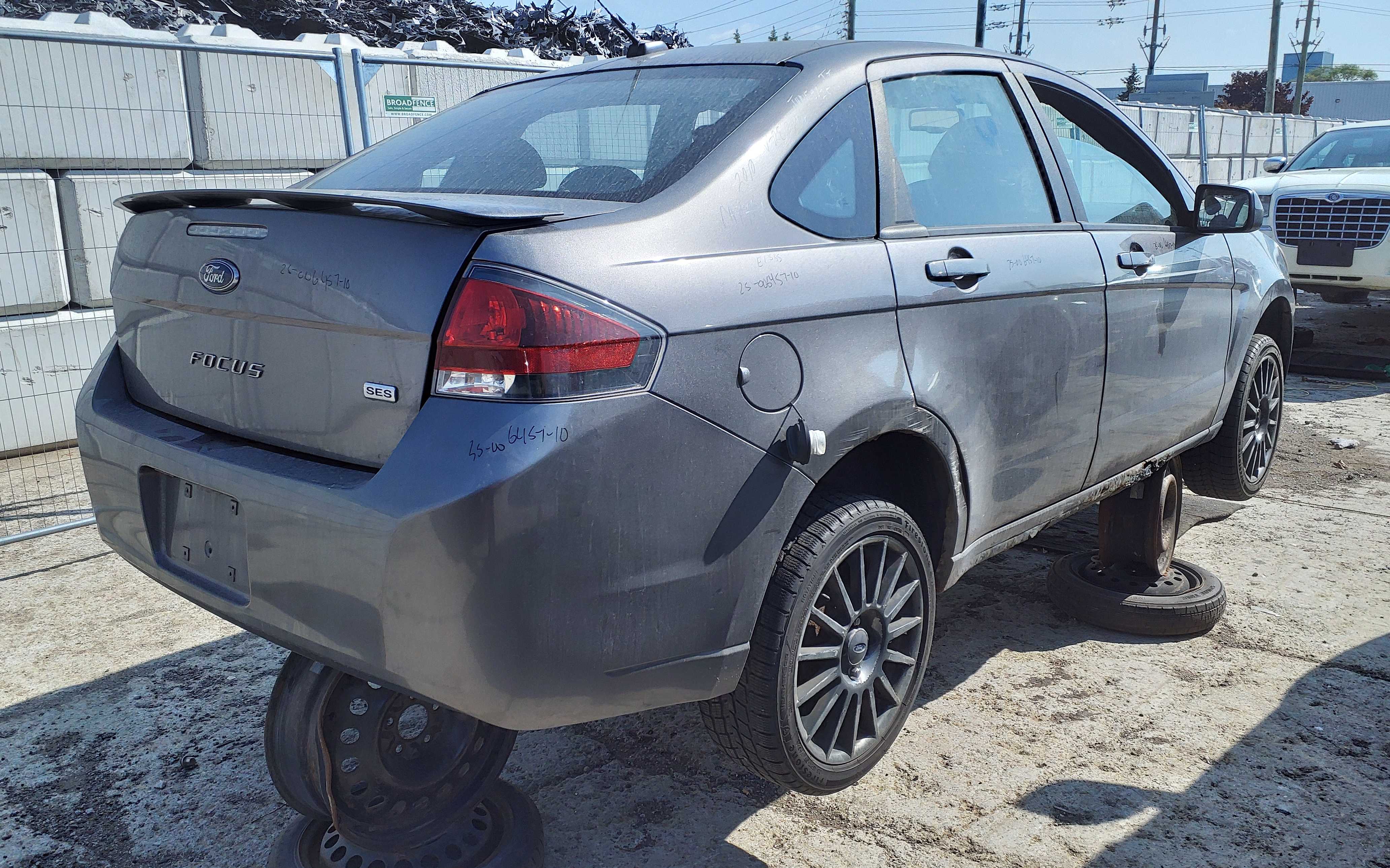 FORD FOCUS 2010