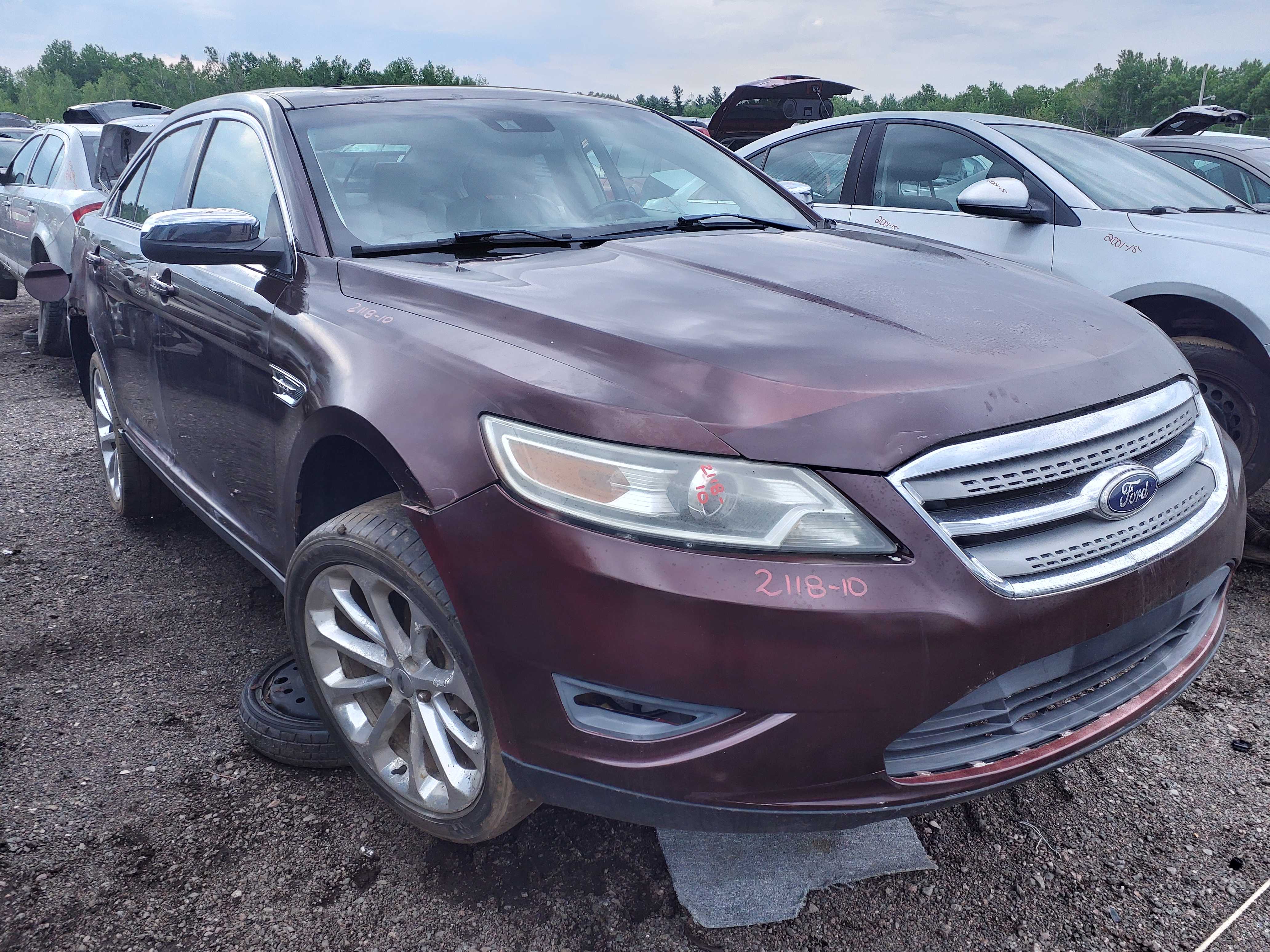 FORD TAURUS 2010