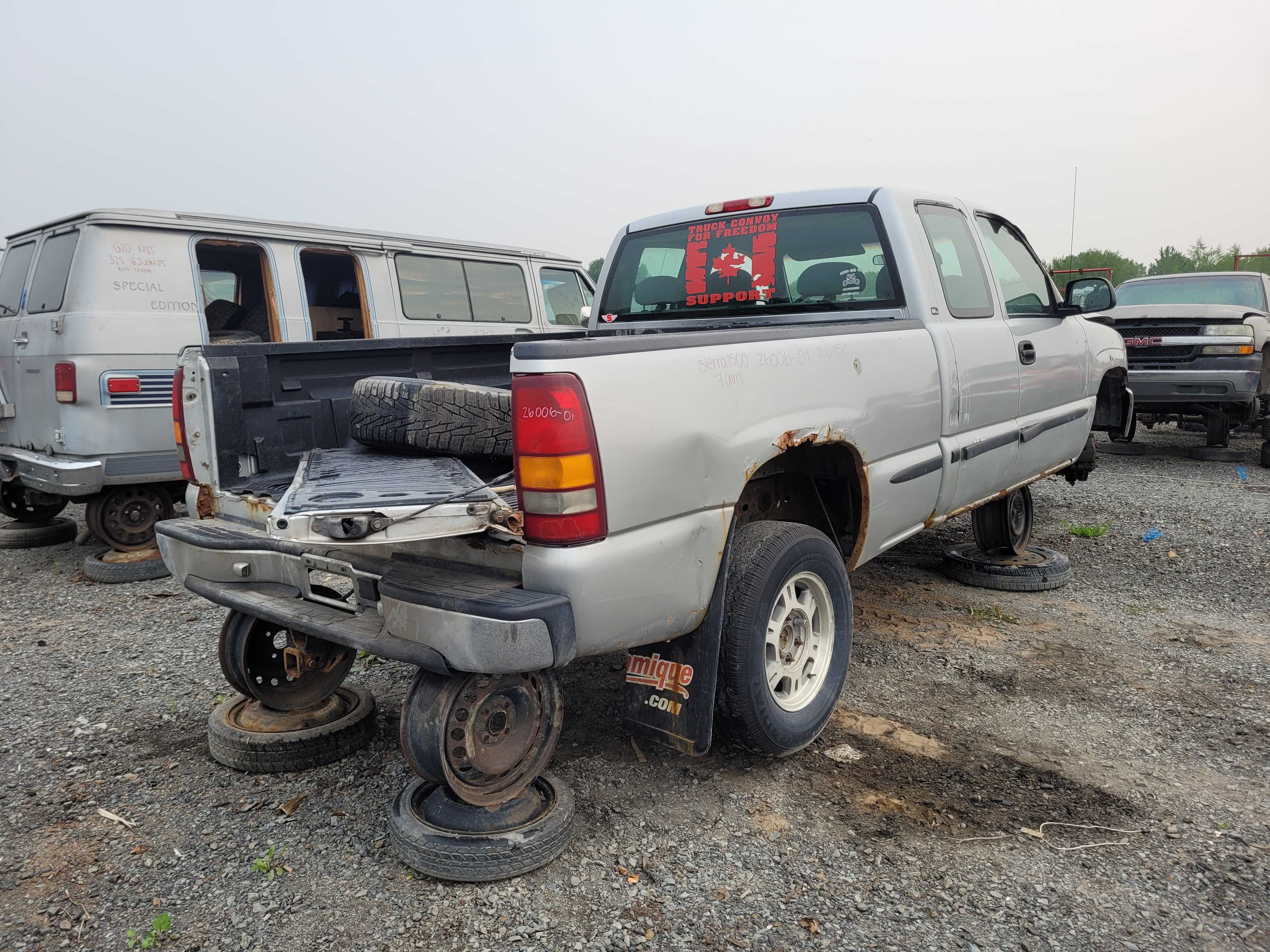 GMC SIERRA 1500 2001