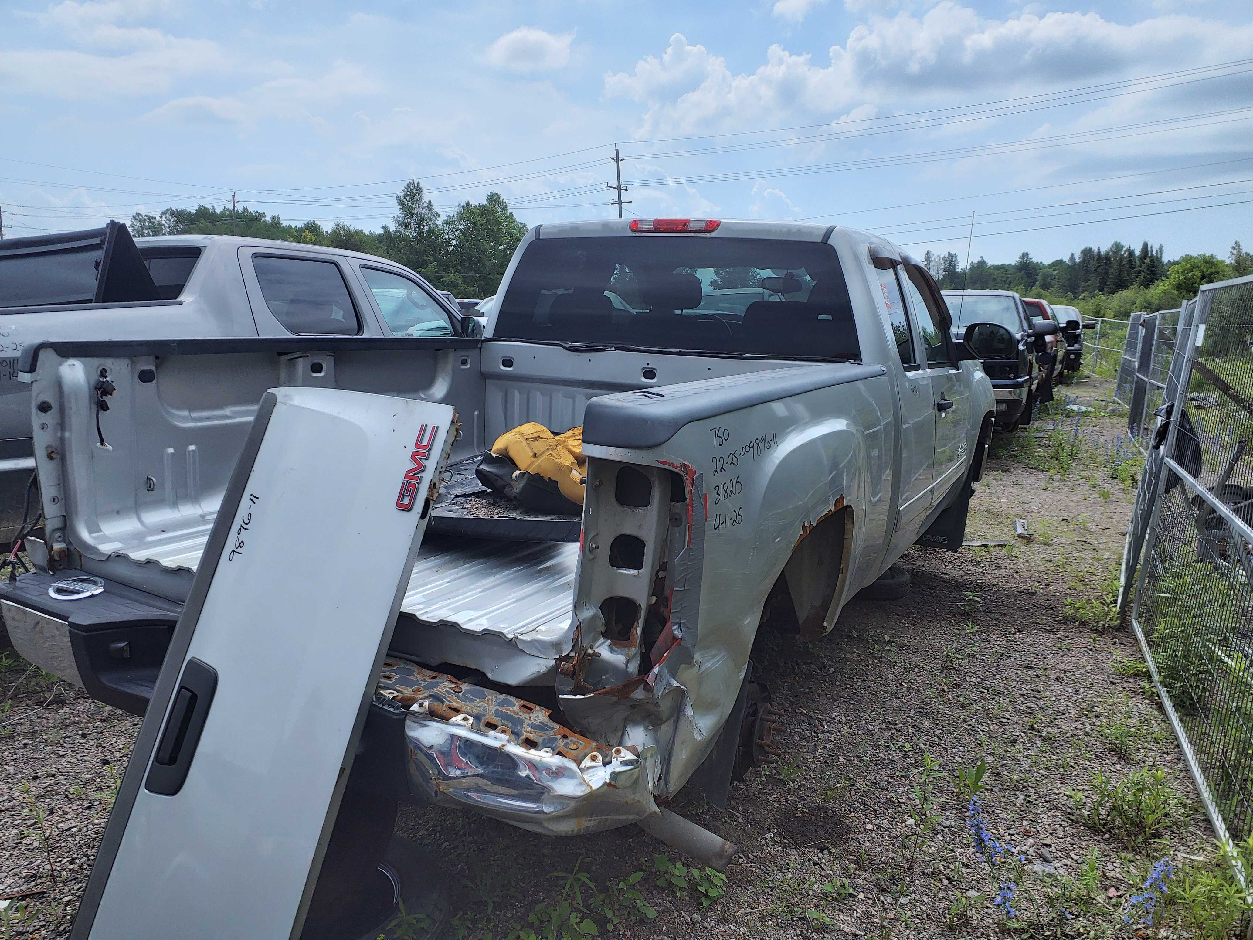 GMC SIERRA 1500 2011