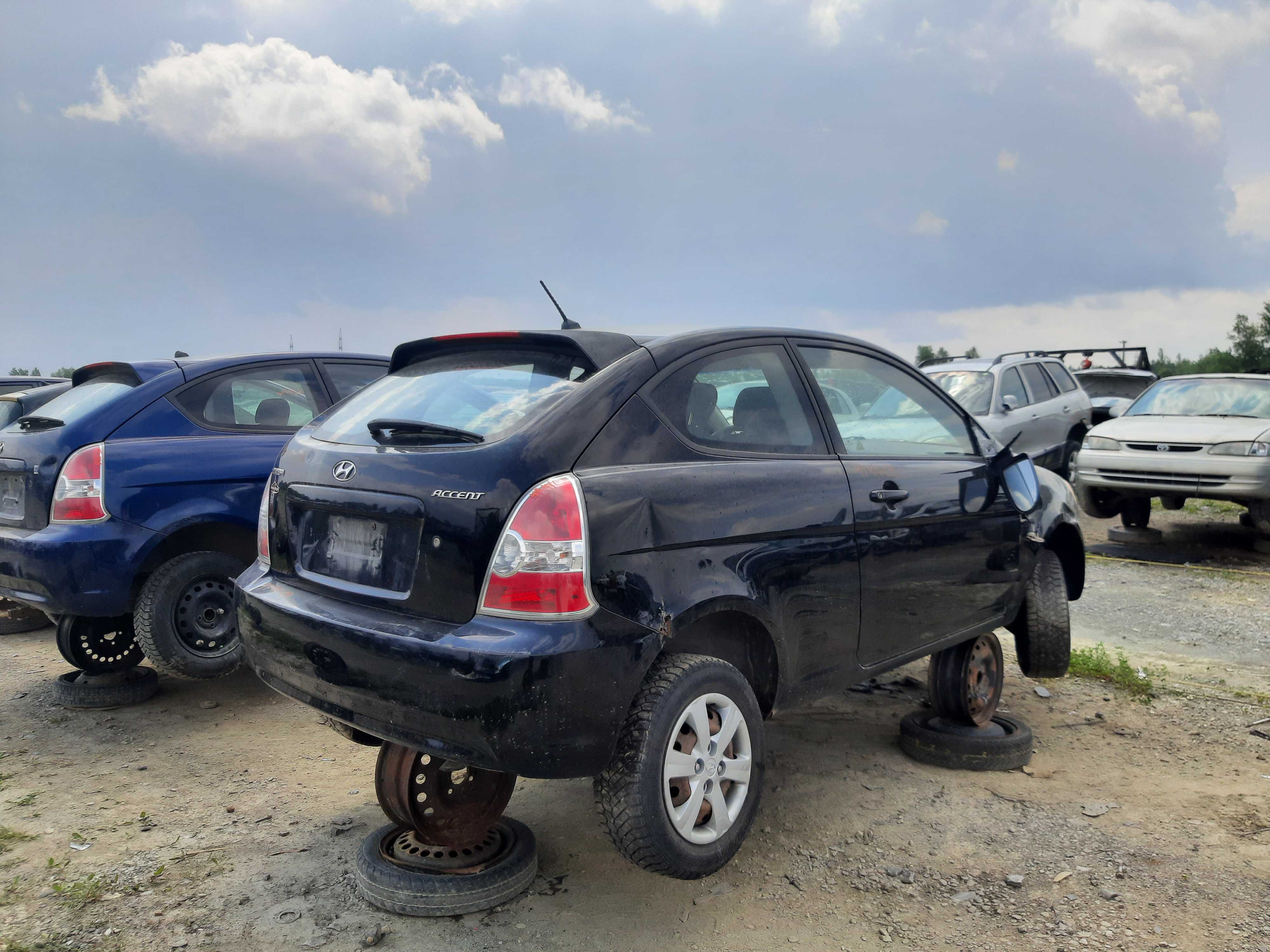HYUNDAI ACCENT 2009