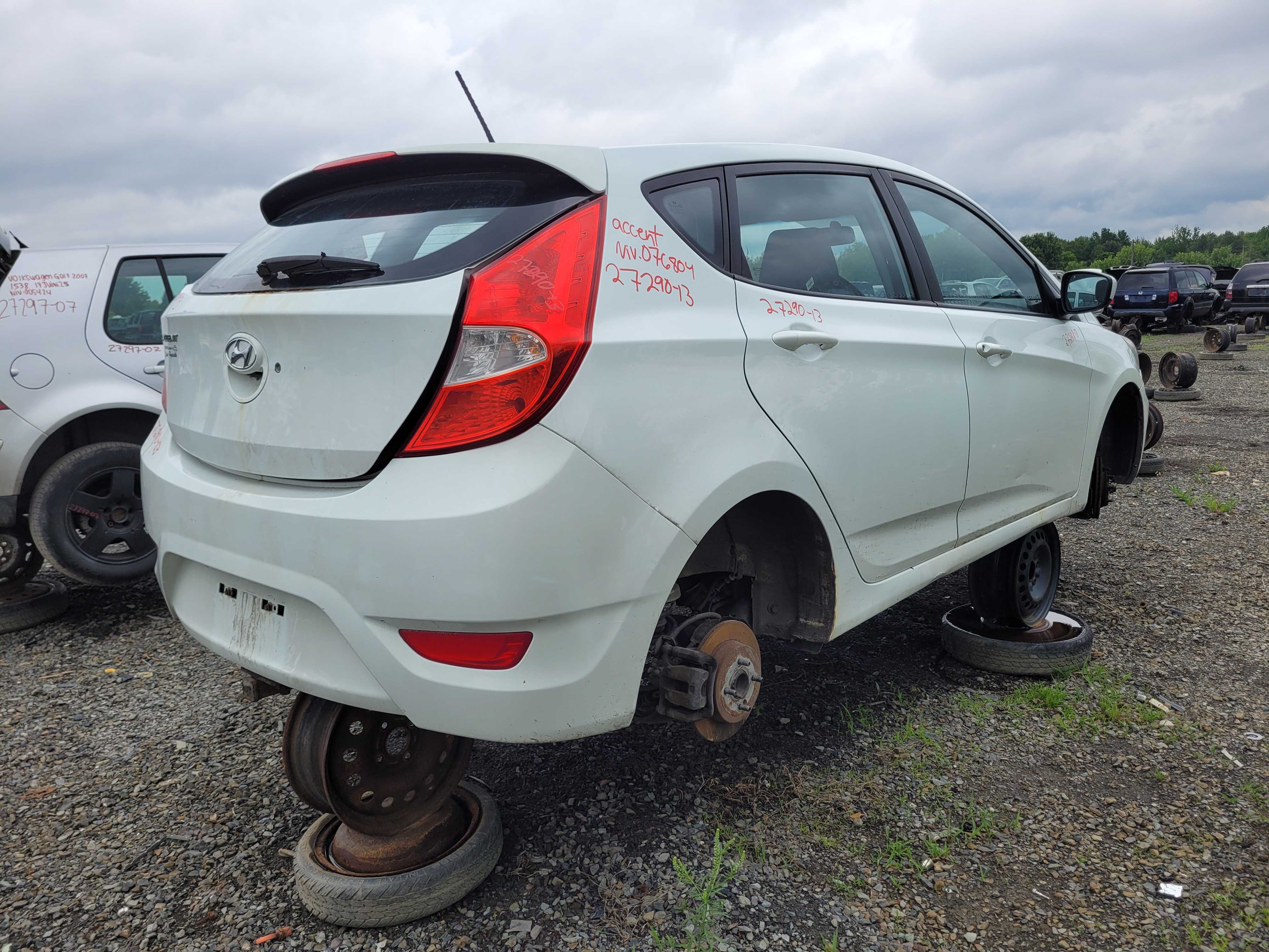 HYUNDAI ACCENT 2013