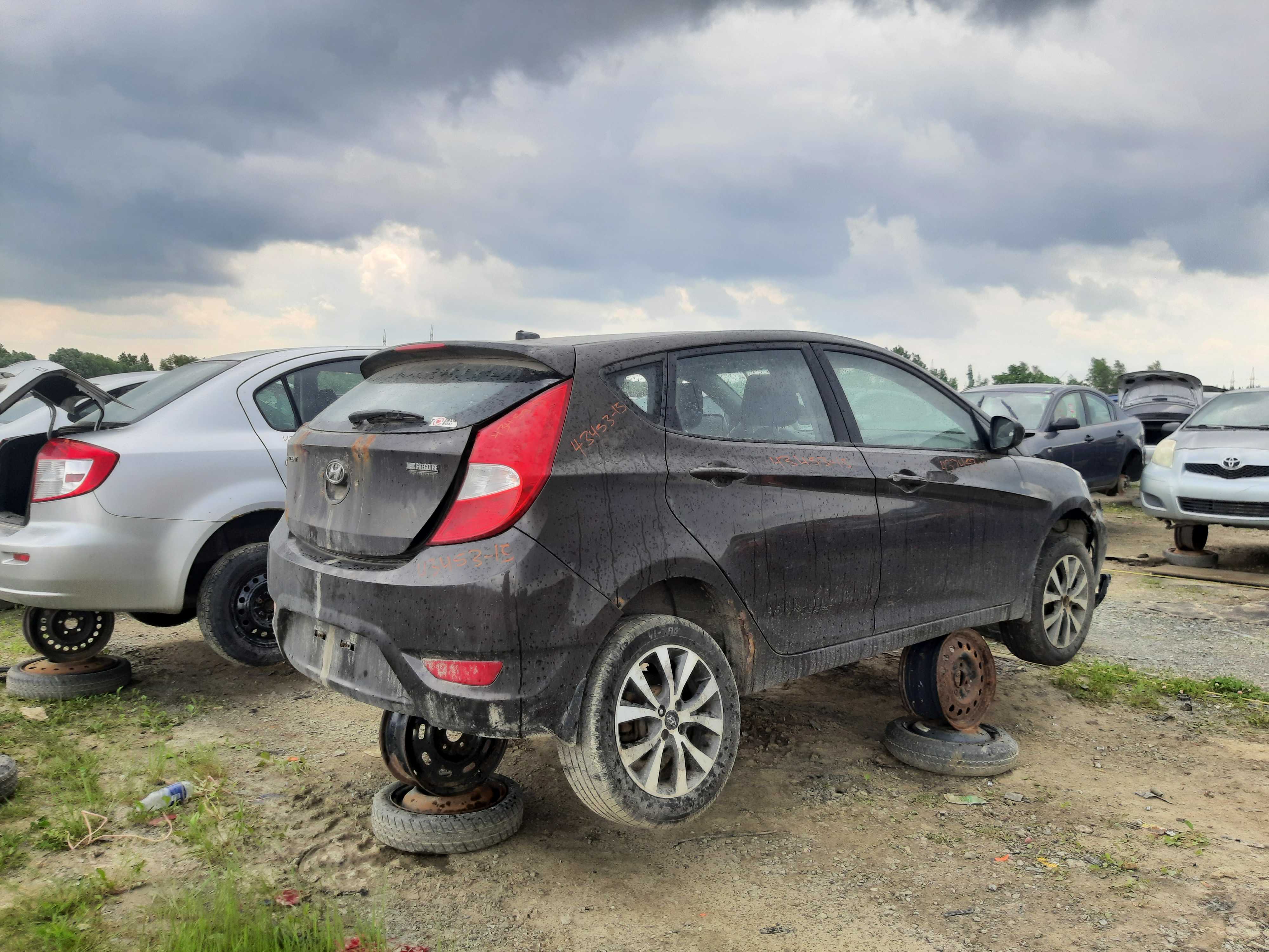 HYUNDAI ACCENT 2015