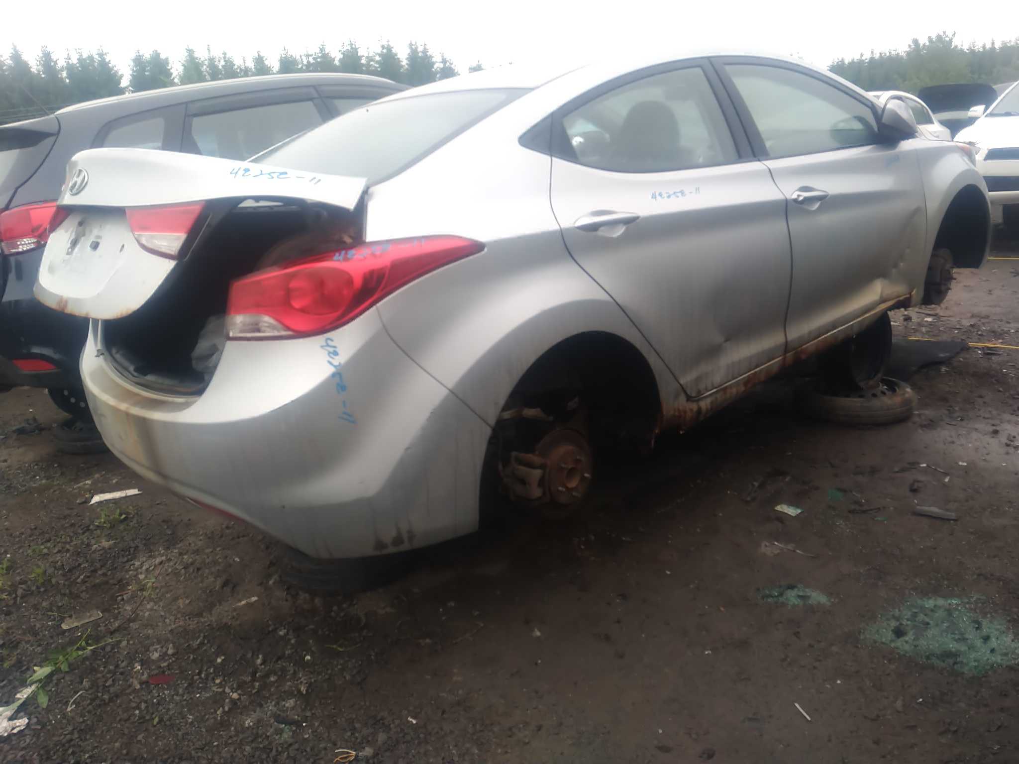 HYUNDAI ELANTRA 2011