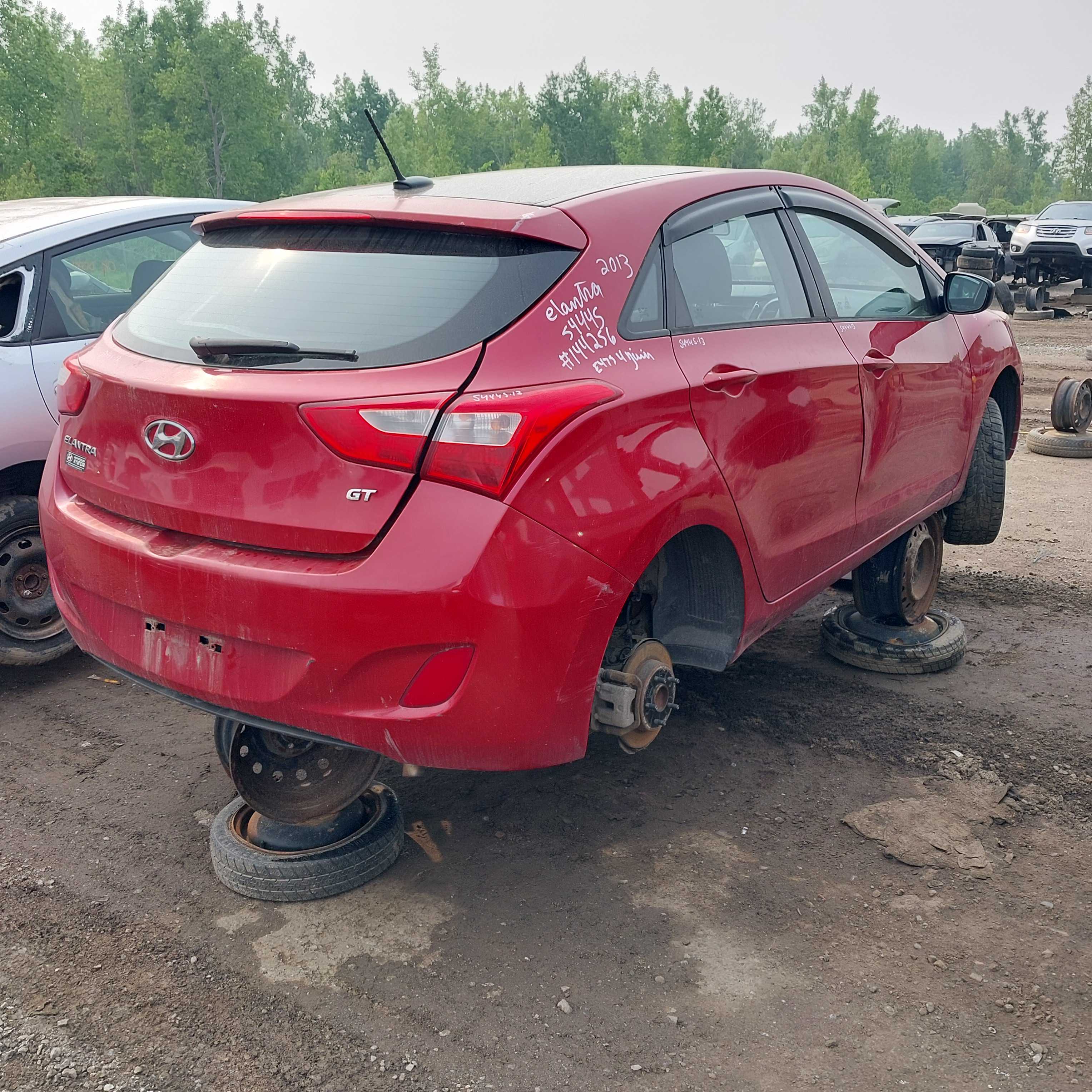 HYUNDAI ELANTRA 2013