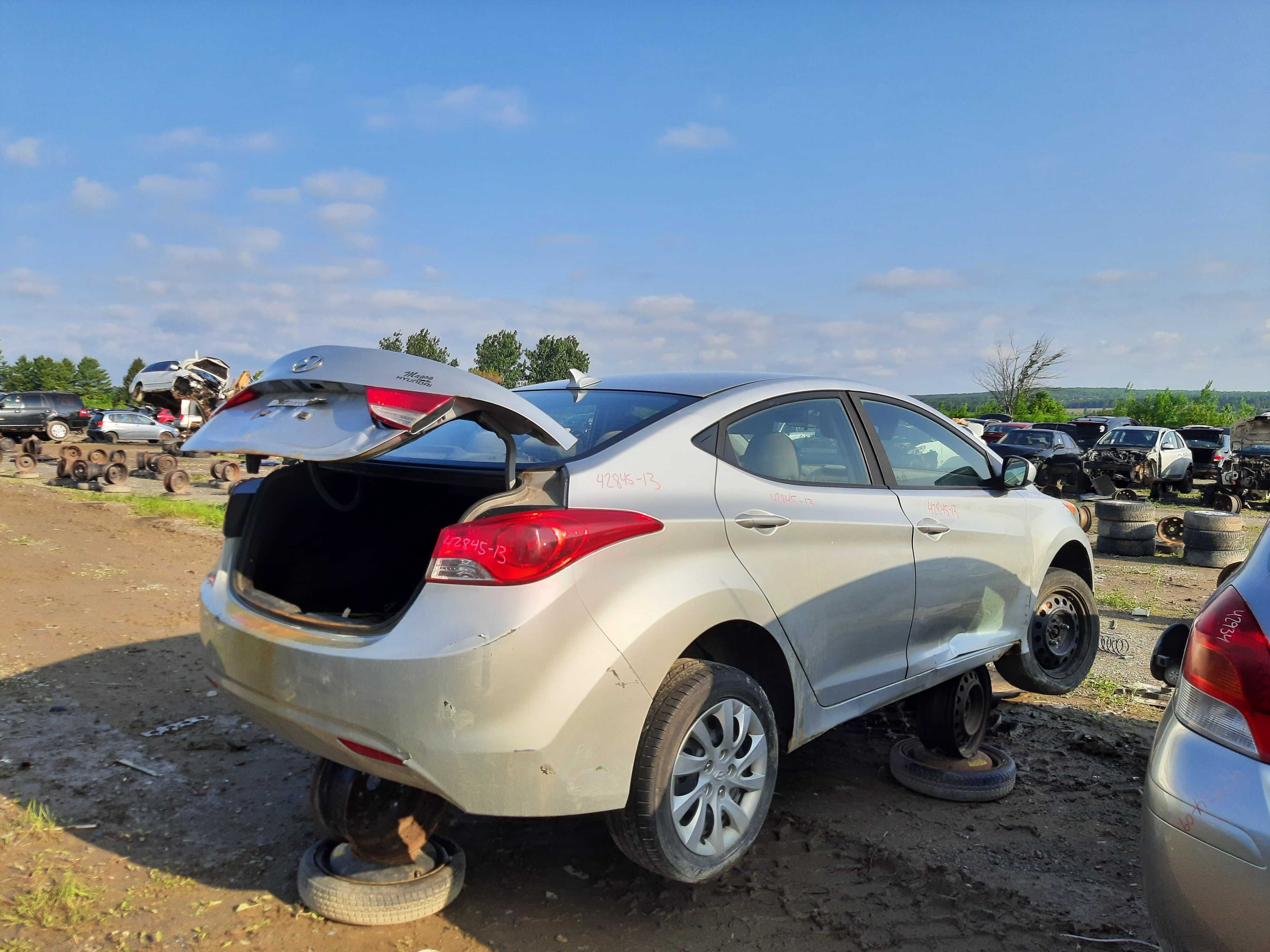 HYUNDAI ELANTRA 2013