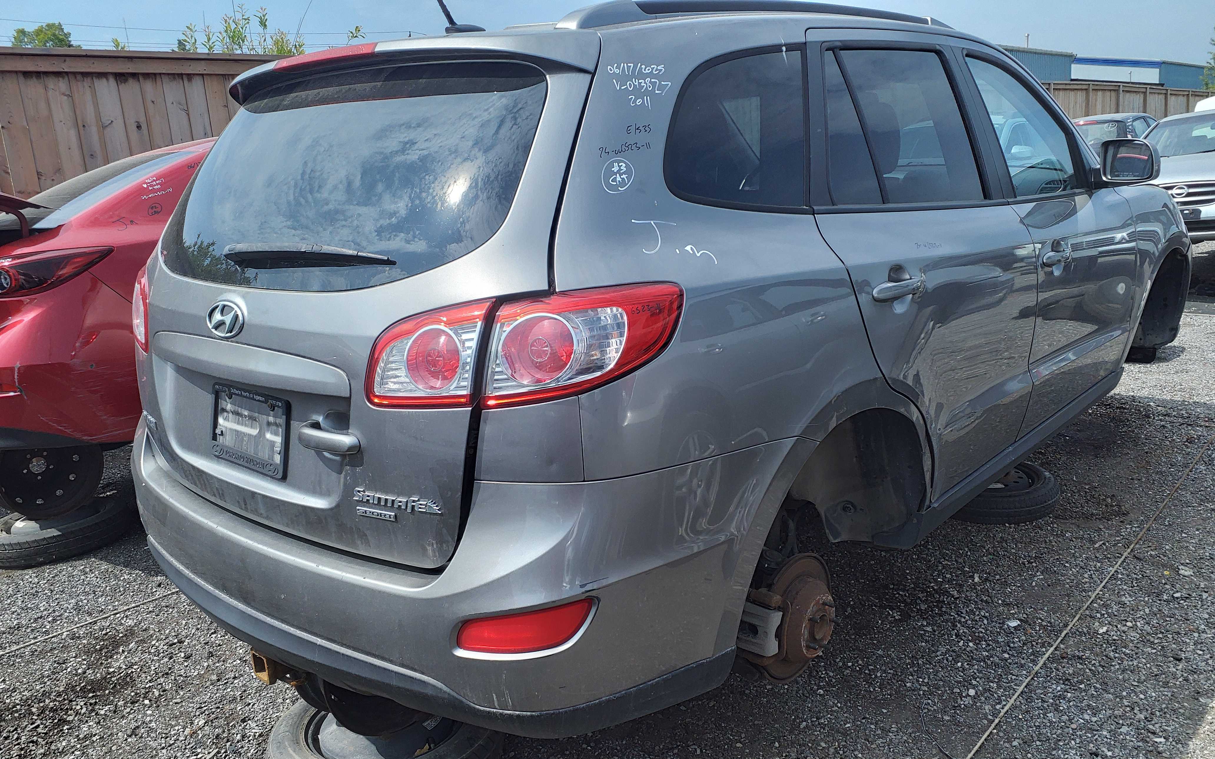 HYUNDAI SANTA FE 2011
