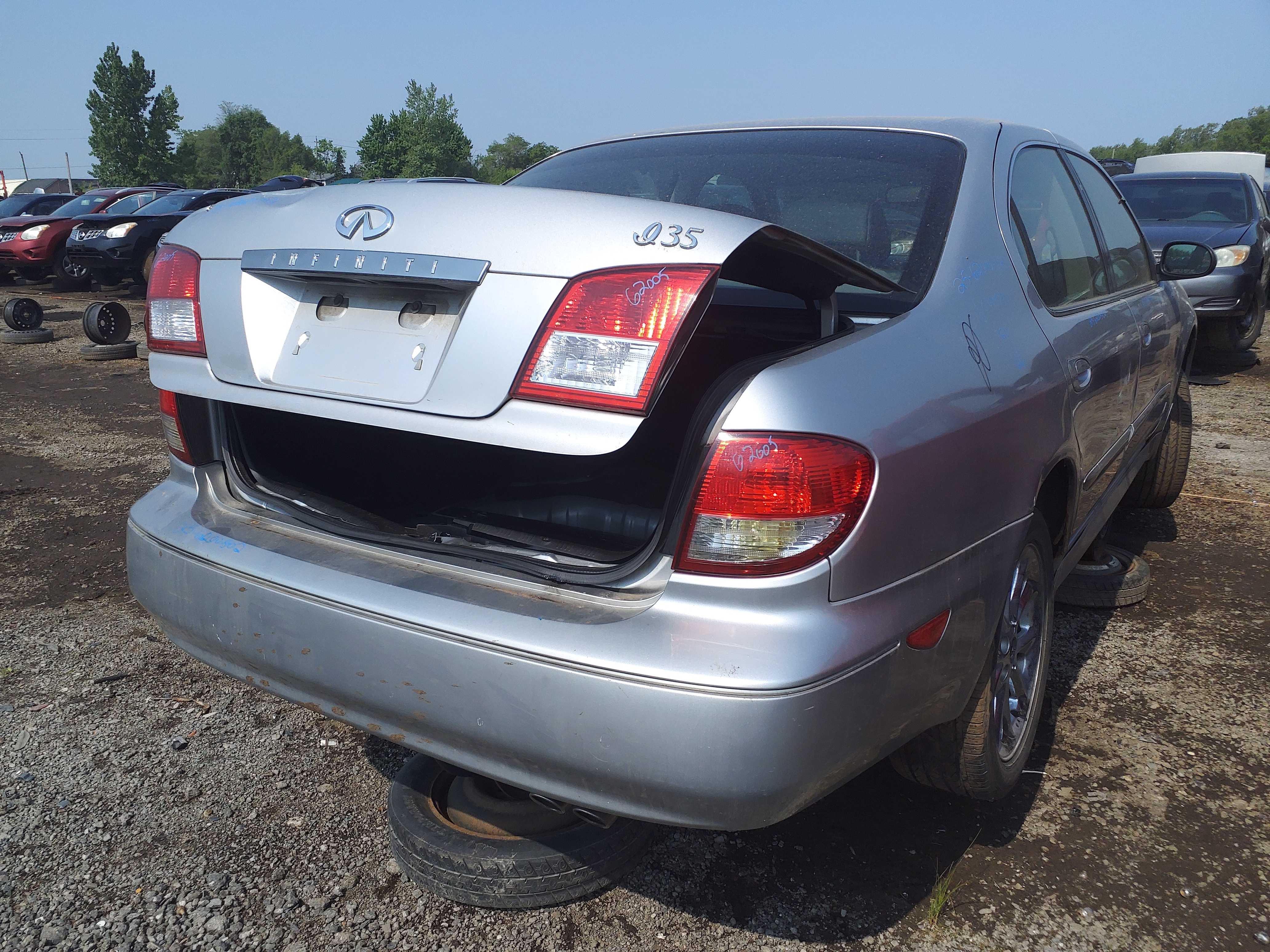 INFINITI I35 2002