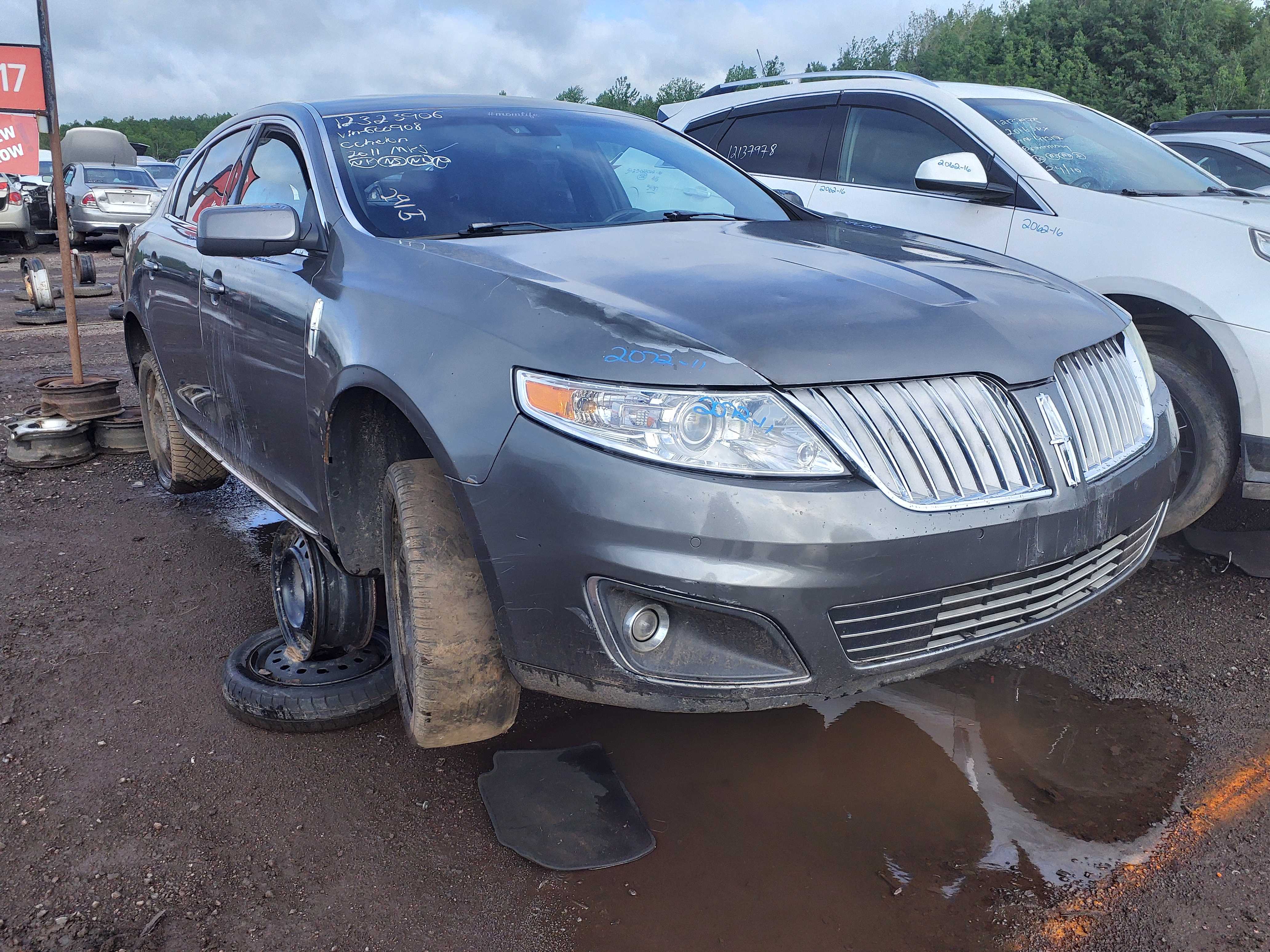 LINCOLN MKS 2011