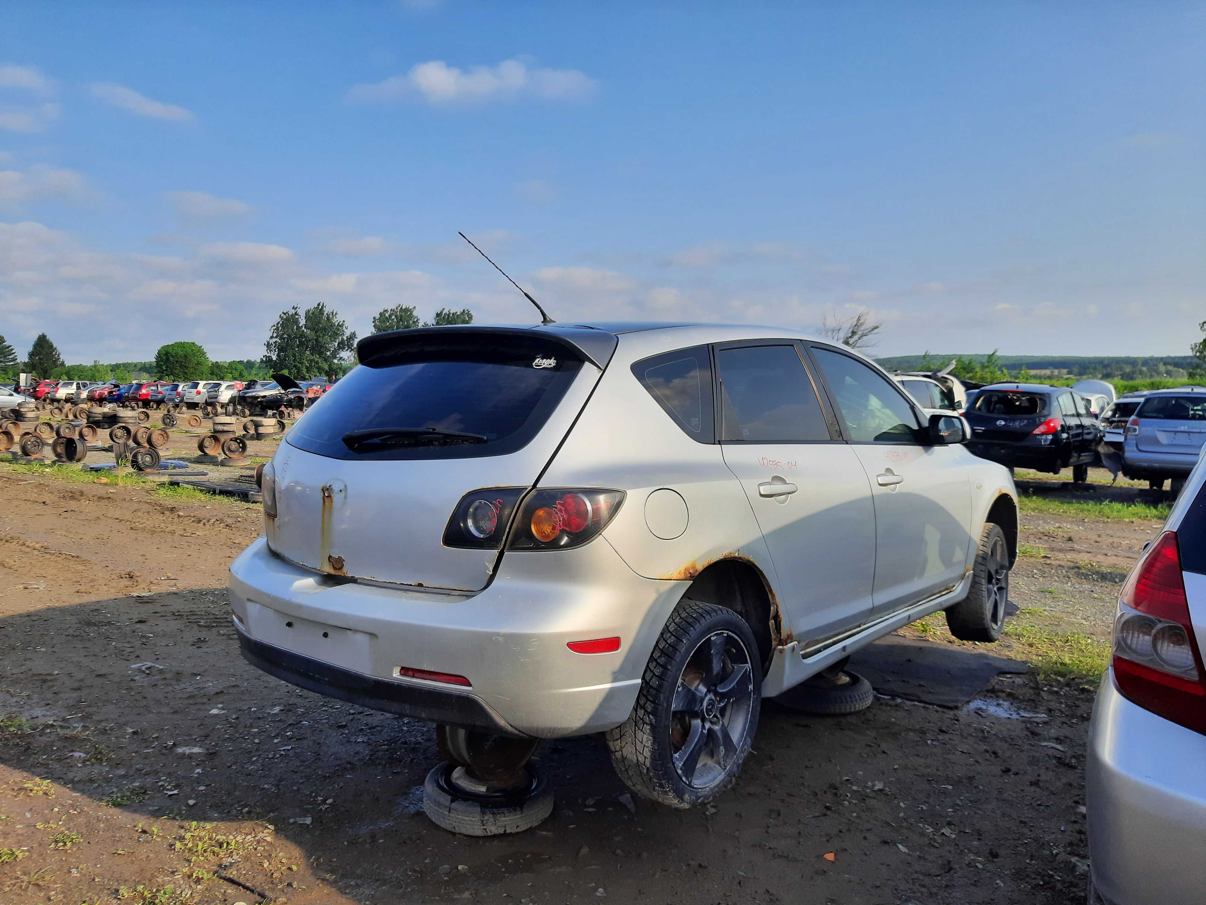 MAZDA MAZDA3 2004