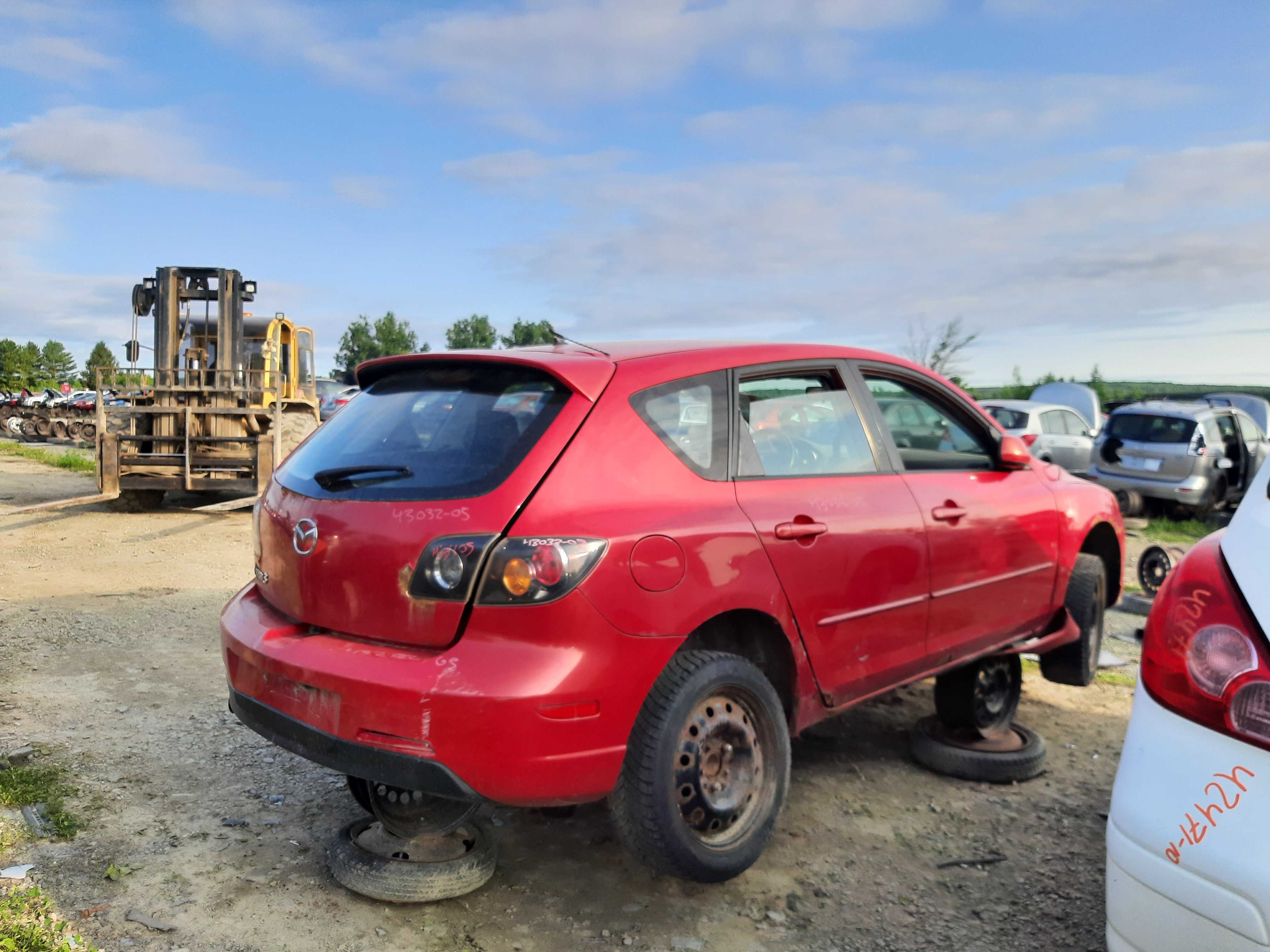 MAZDA MAZDA3 2005