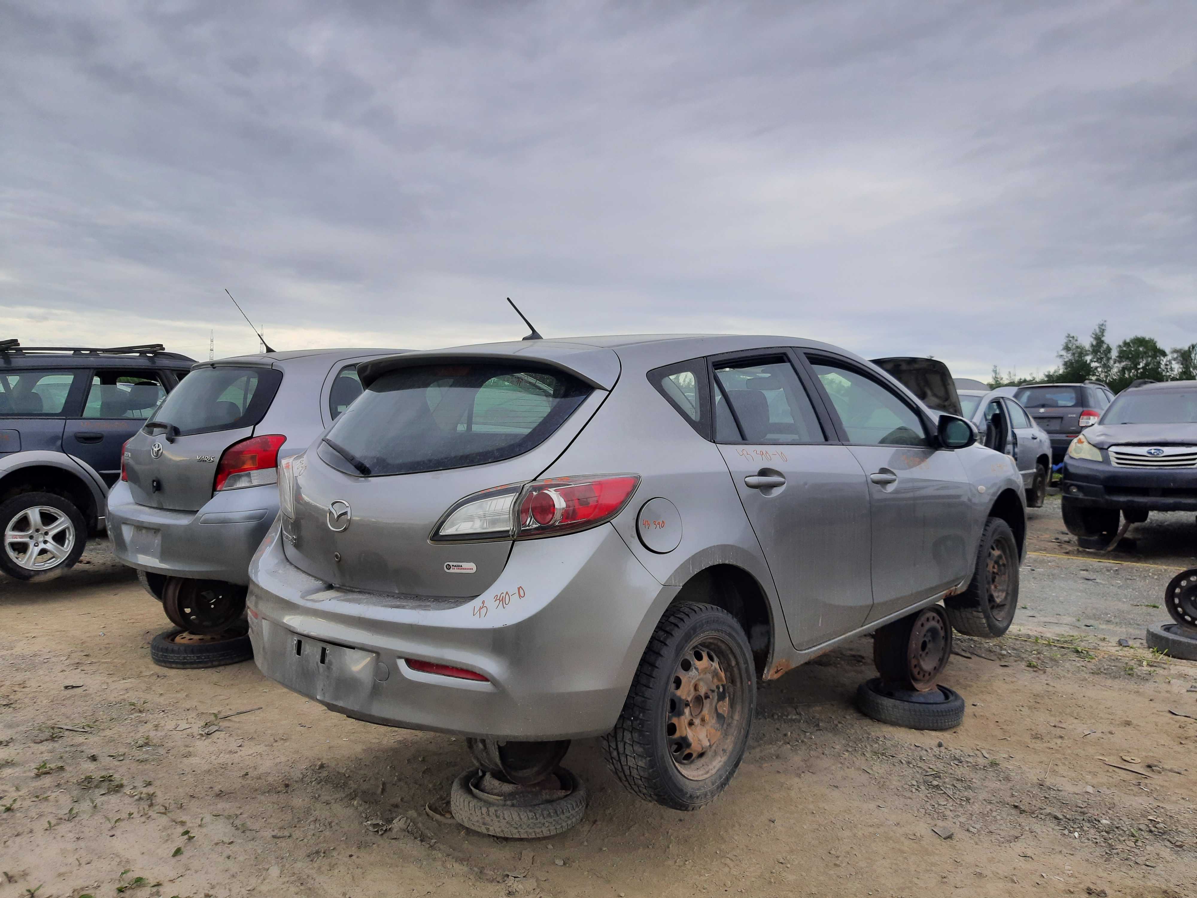 MAZDA MAZDA3 2010