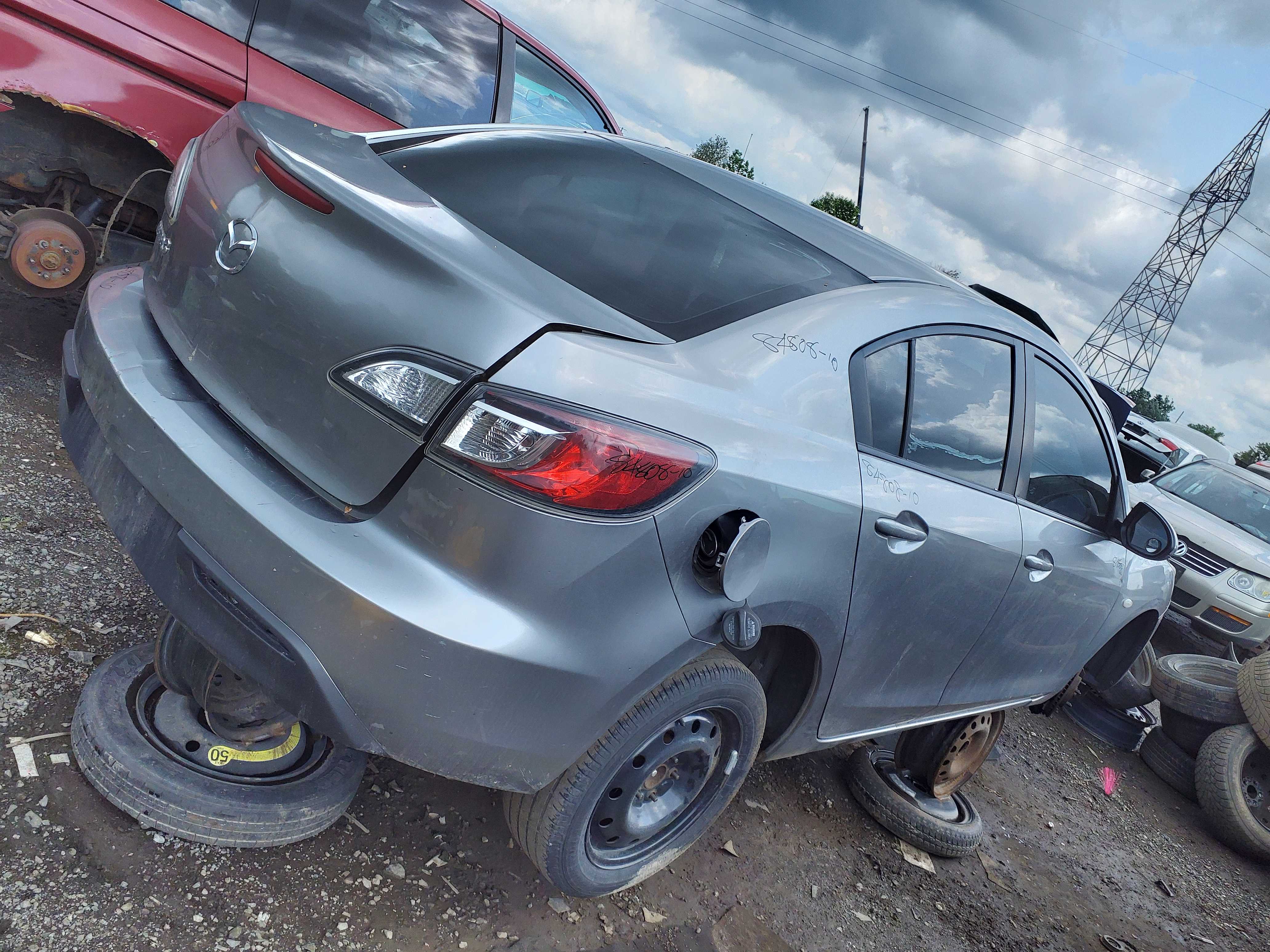 MAZDA MAZDA3 2010