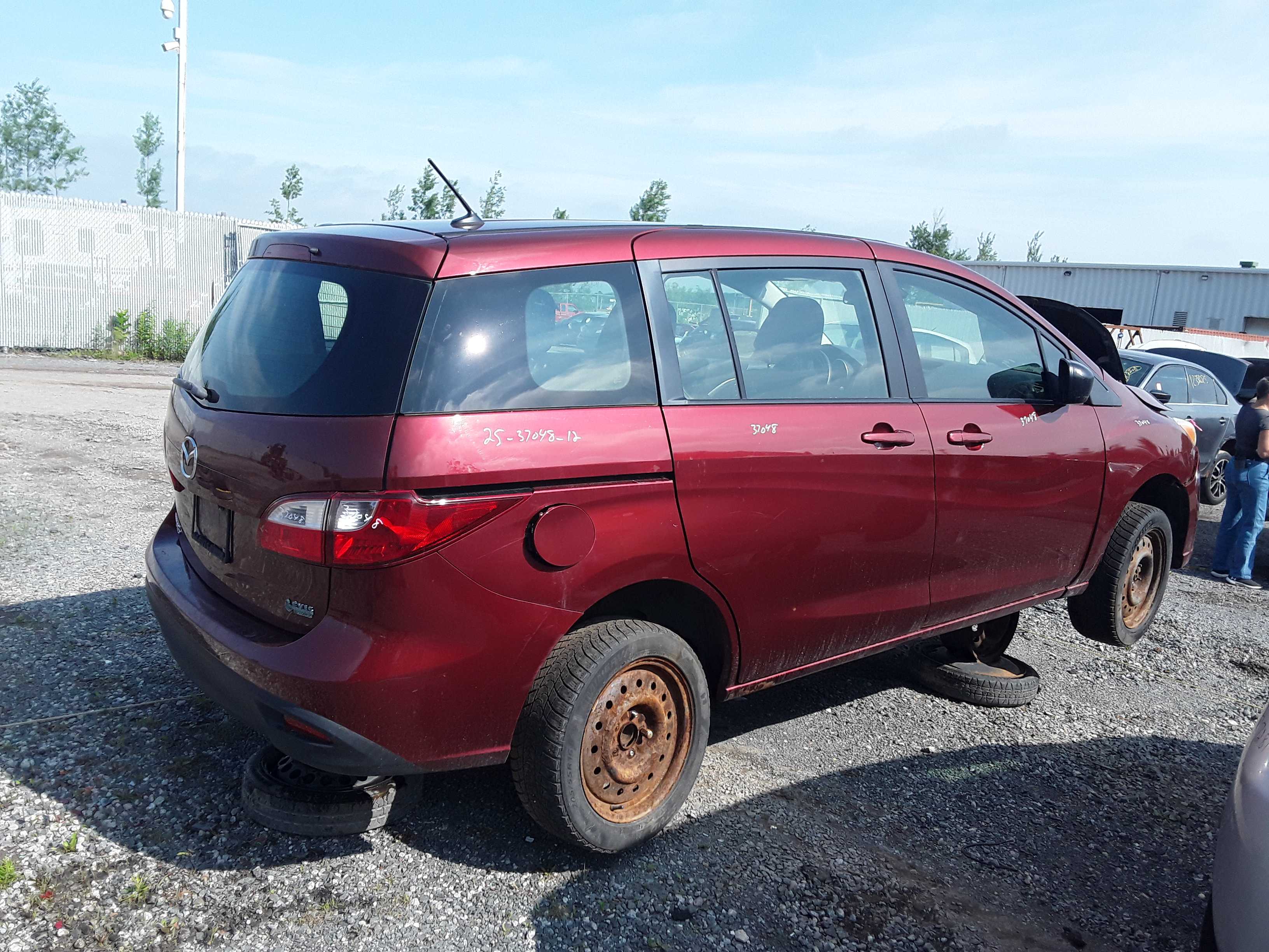 MAZDA MAZDA5 2012
