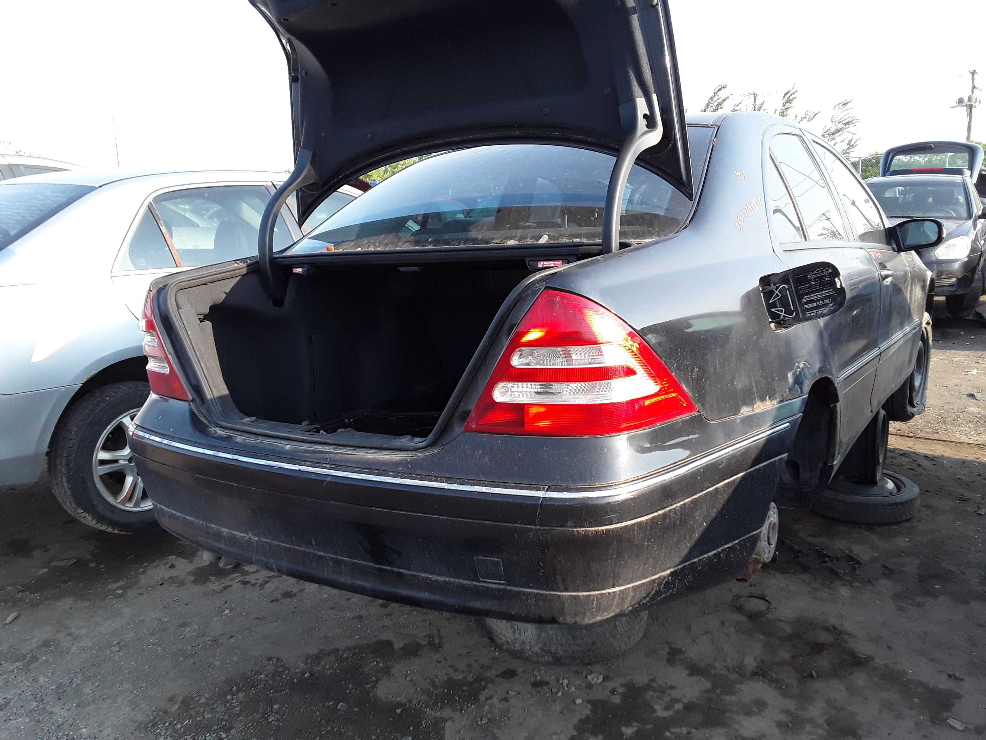 MERCEDES-BENZ C-CLASS 2001