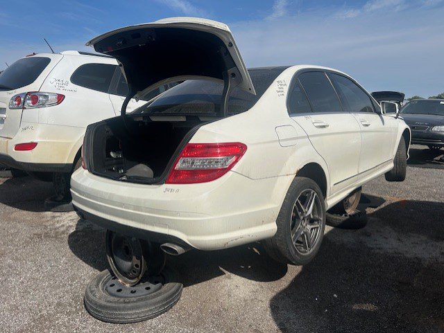 MERCEDES-BENZ C-CLASS 2011