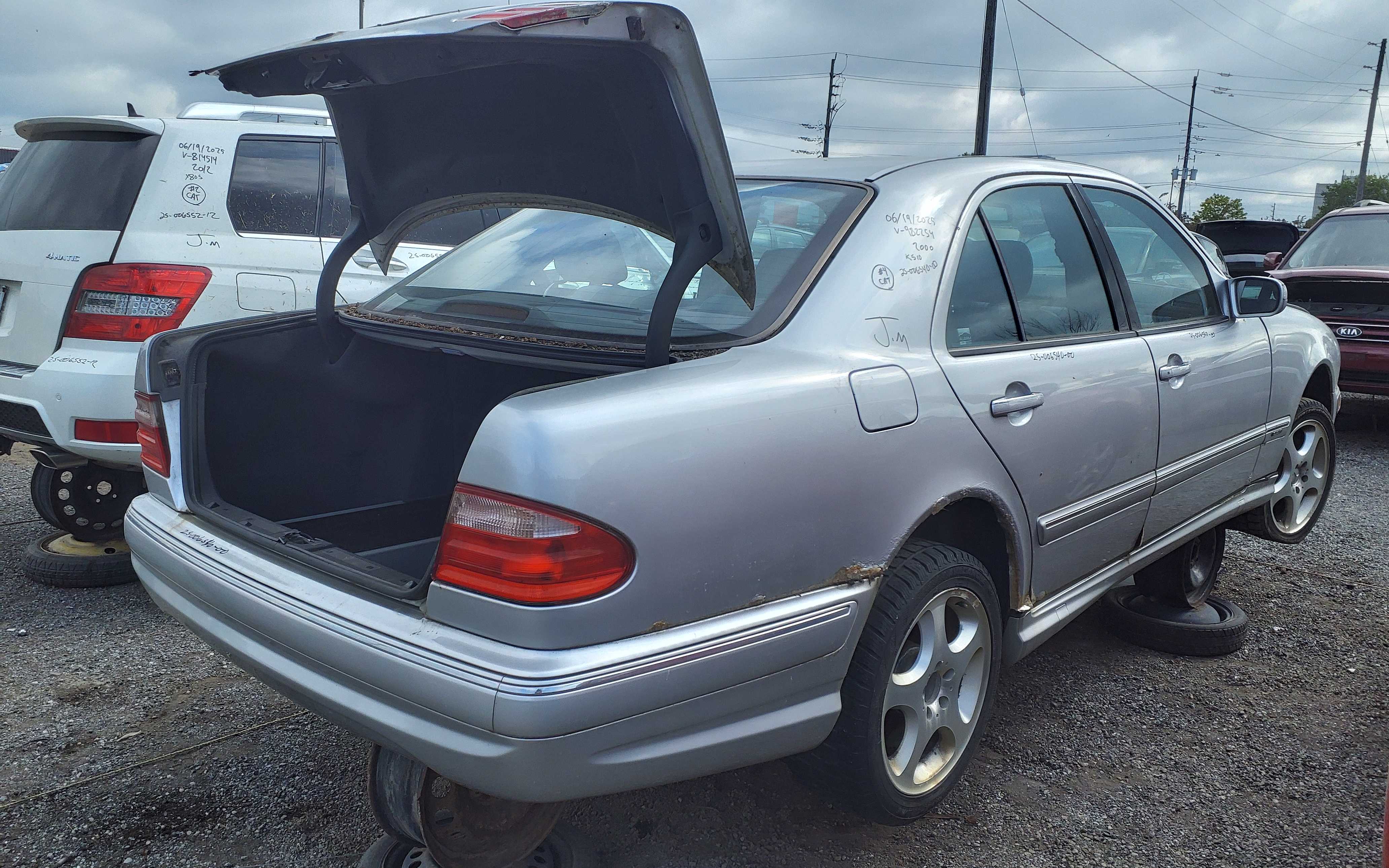 MERCEDES-BENZ E-CLASS 2000 | Ajax | Kenny U-Pull