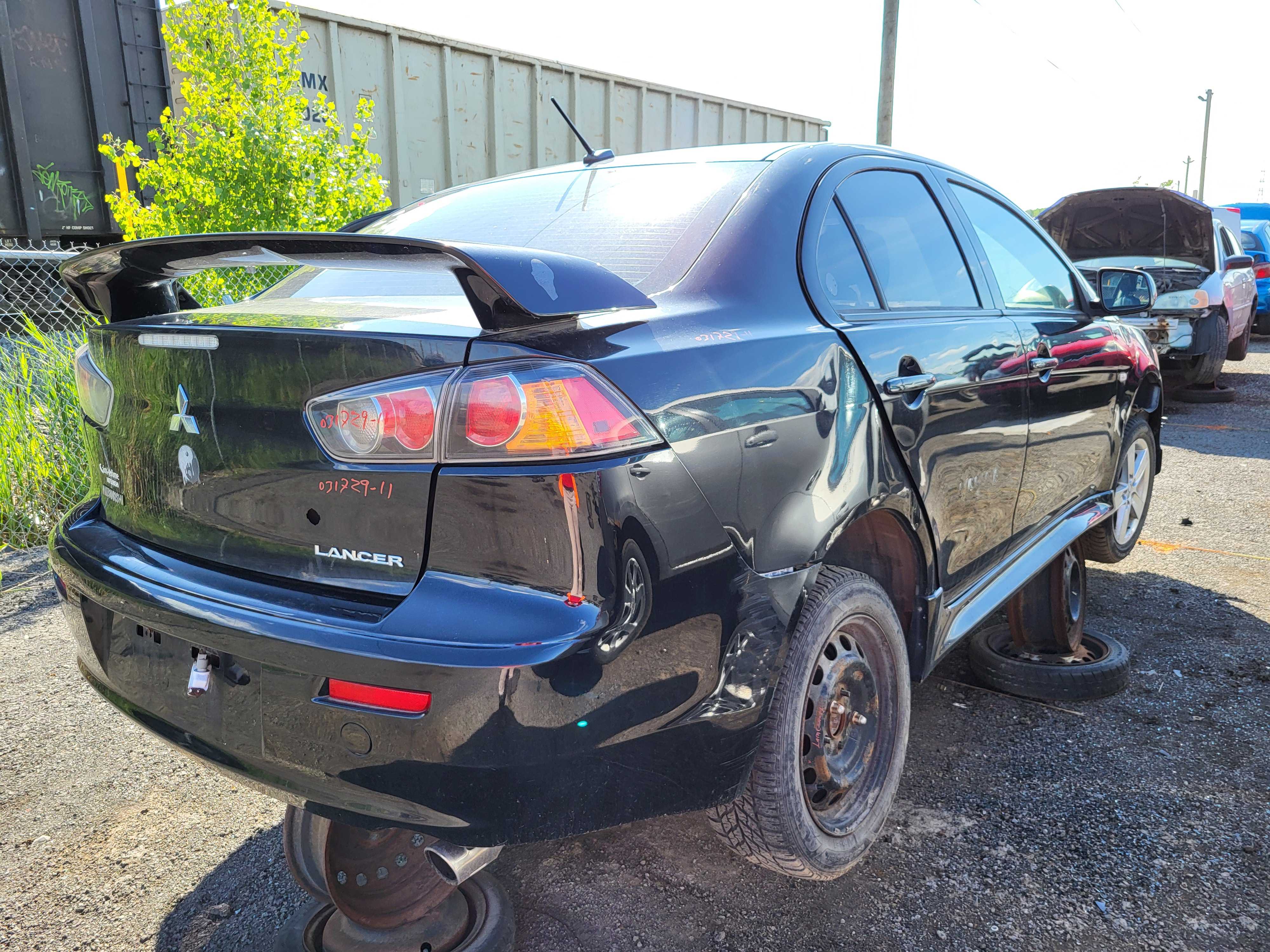 MITSUBISHI LANCER 2011