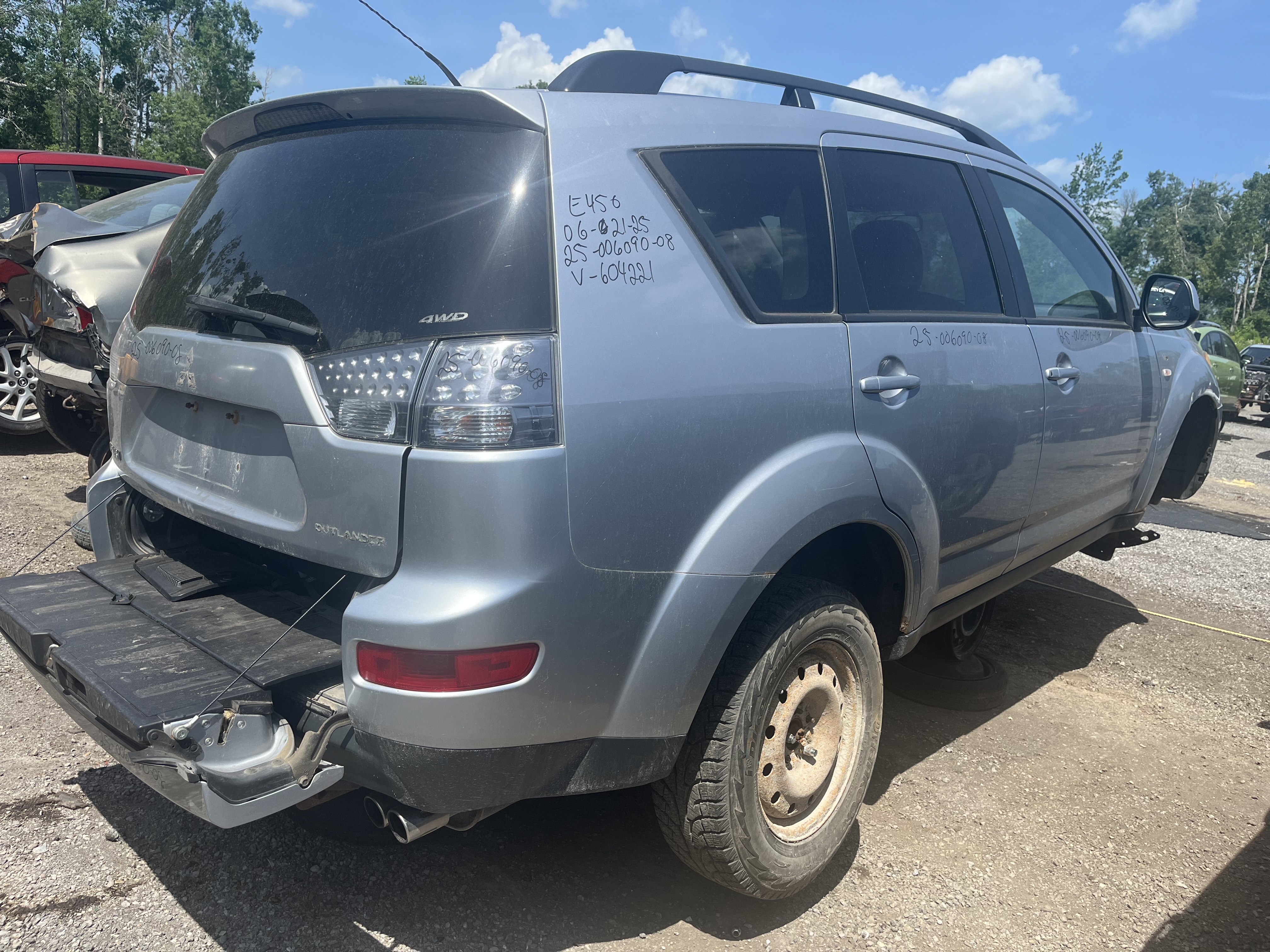 MITSUBISHI OUTLANDER 2008