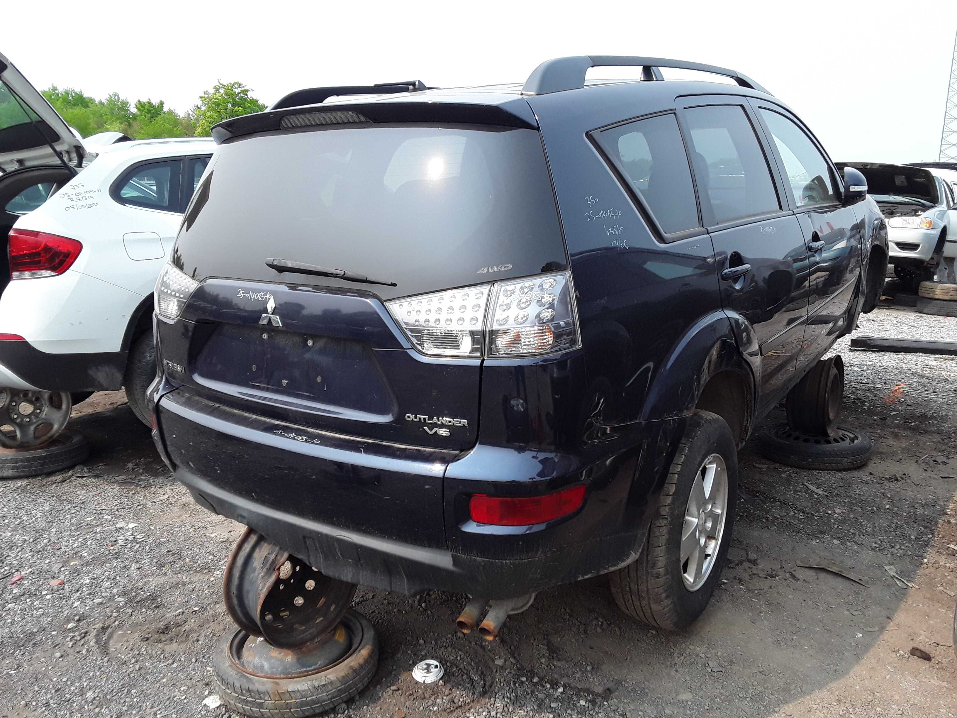 MITSUBISHI OUTLANDER 2010