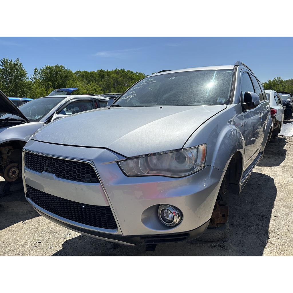 MITSUBISHI OUTLANDER 2012