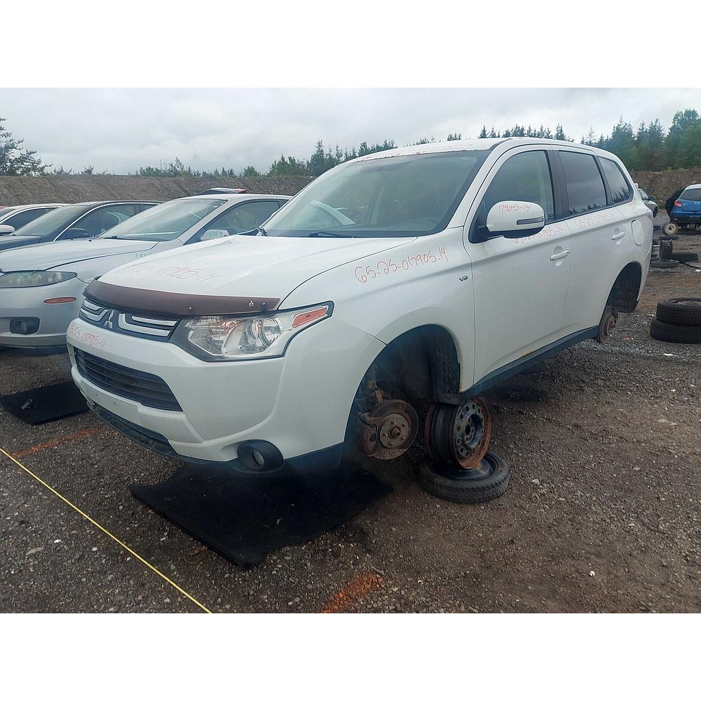 MITSUBISHI OUTLANDER 2014