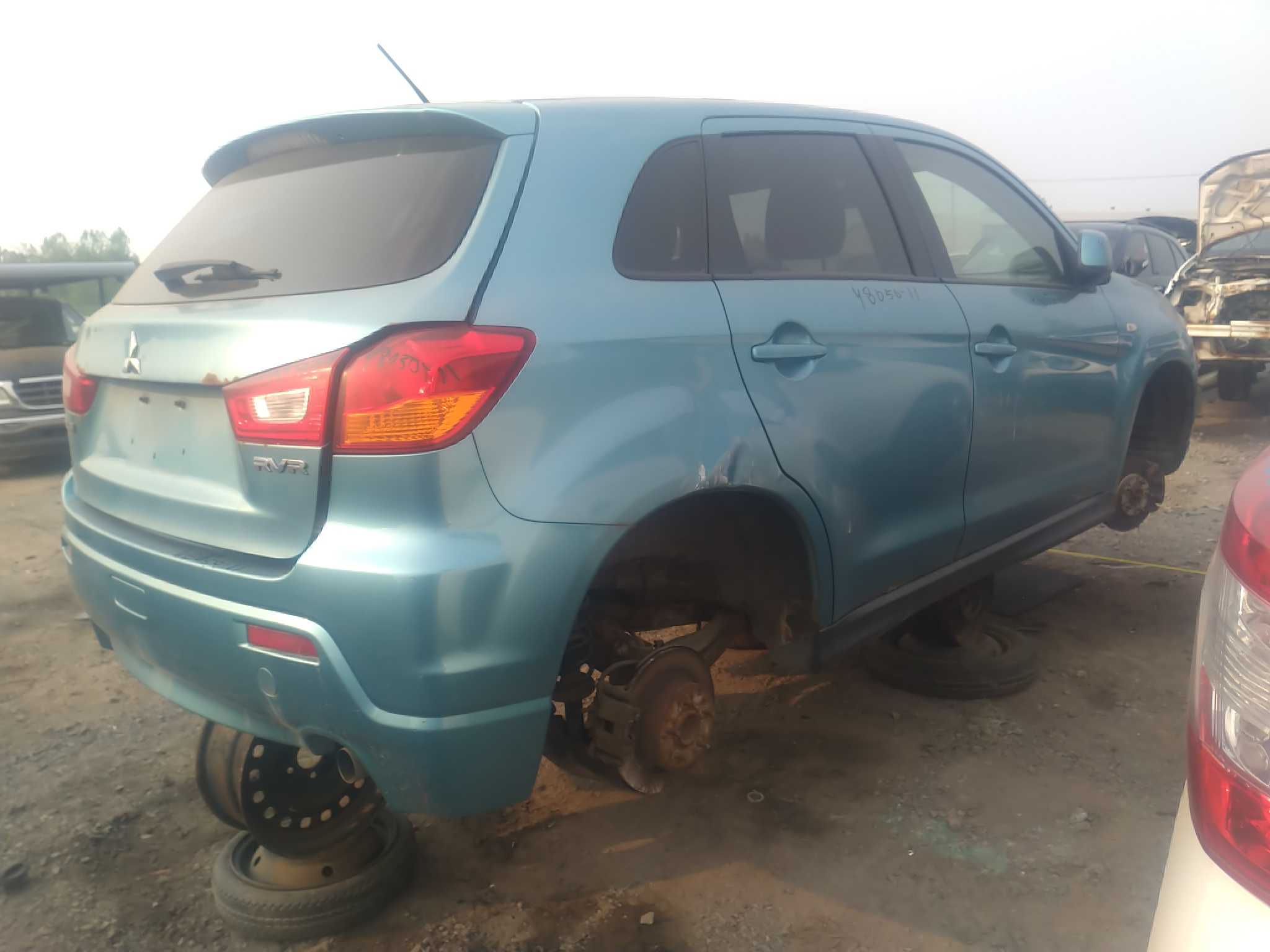 MITSUBISHI RVR 2011