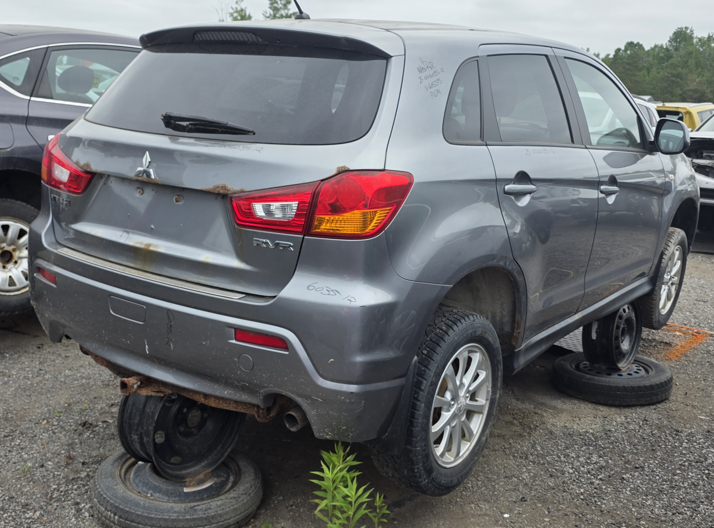 MITSUBISHI RVR 2012