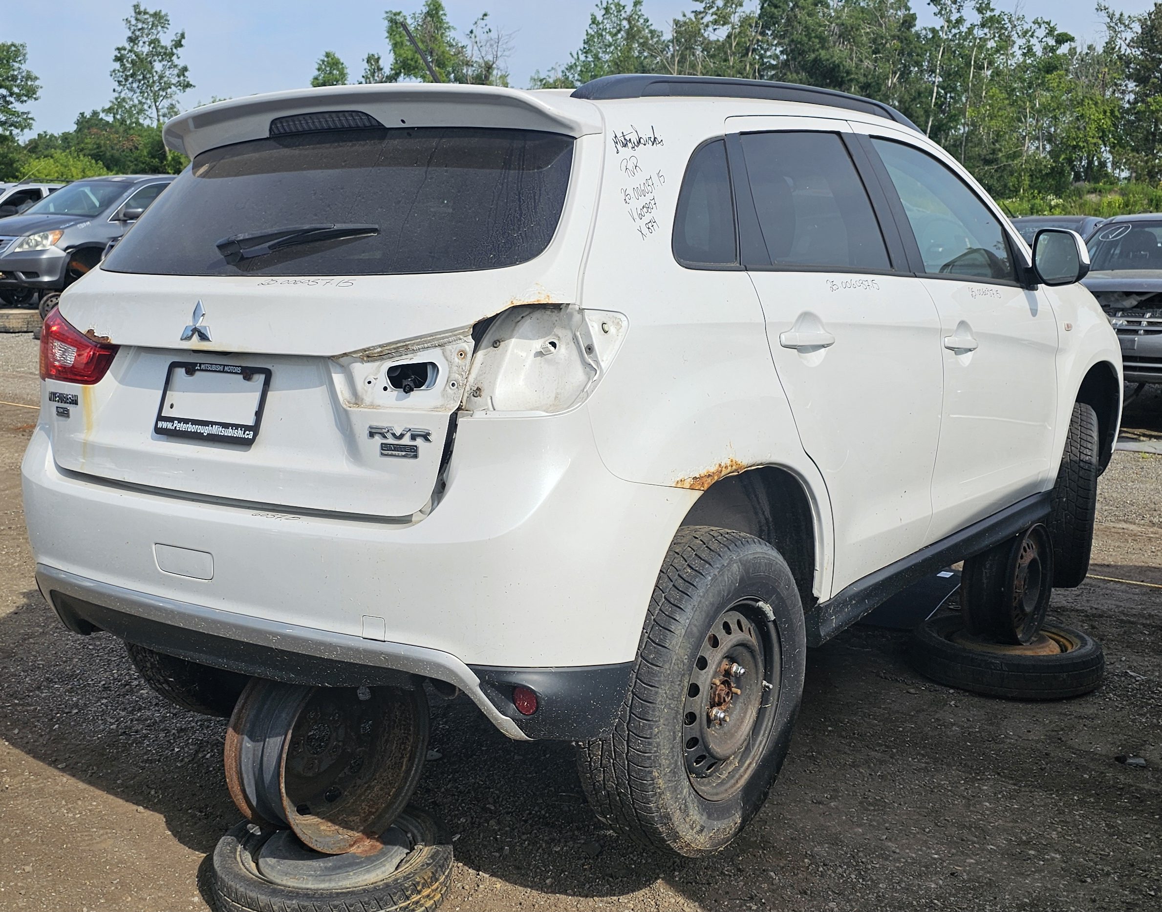 MITSUBISHI RVR 2015