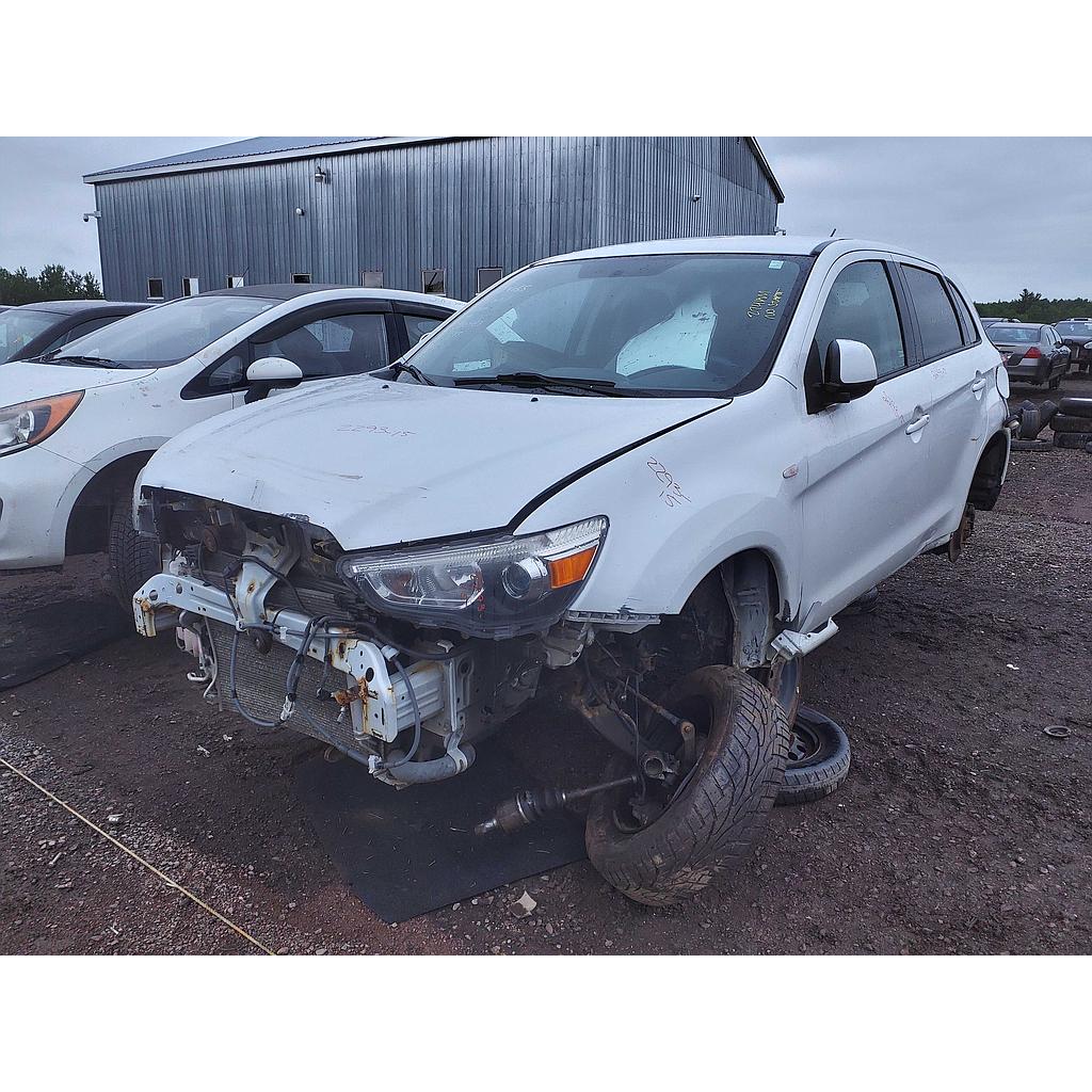 MITSUBISHI RVR 2015