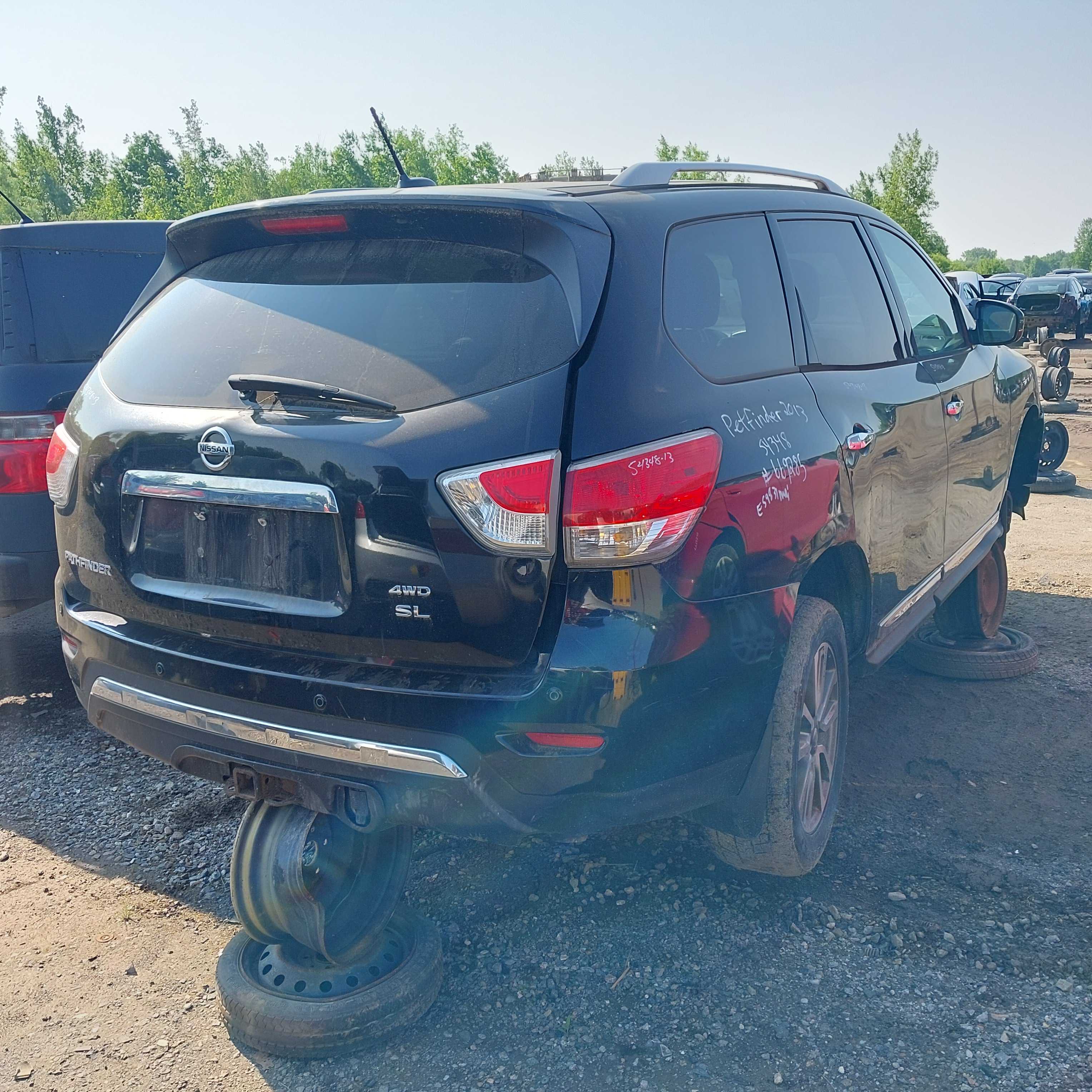 NISSAN PATHFINDER 2013