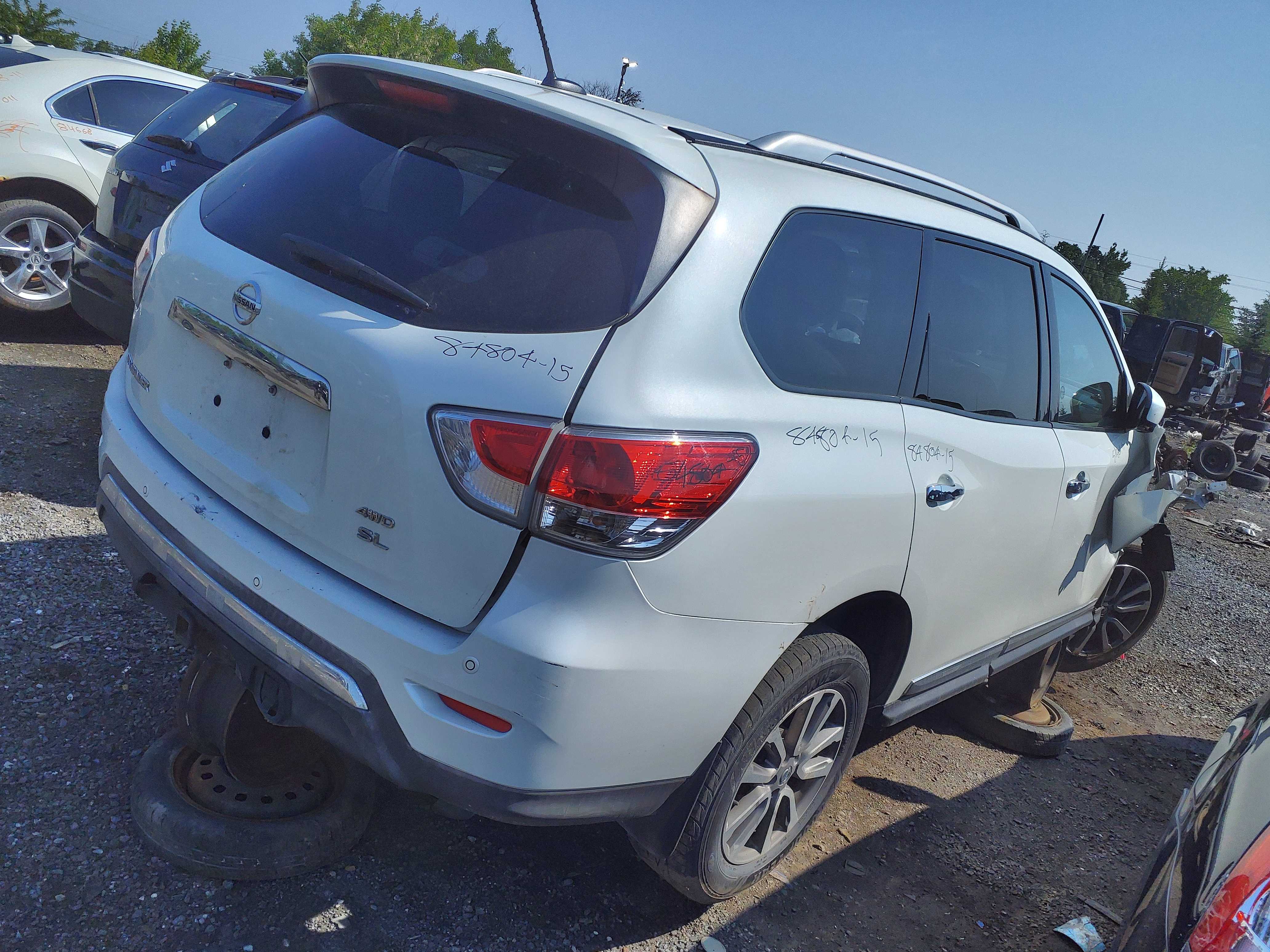 NISSAN PATHFINDER 2015