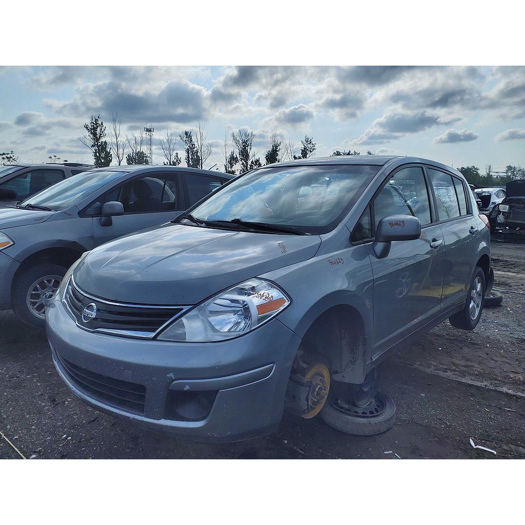 NISSAN VERSA 2010