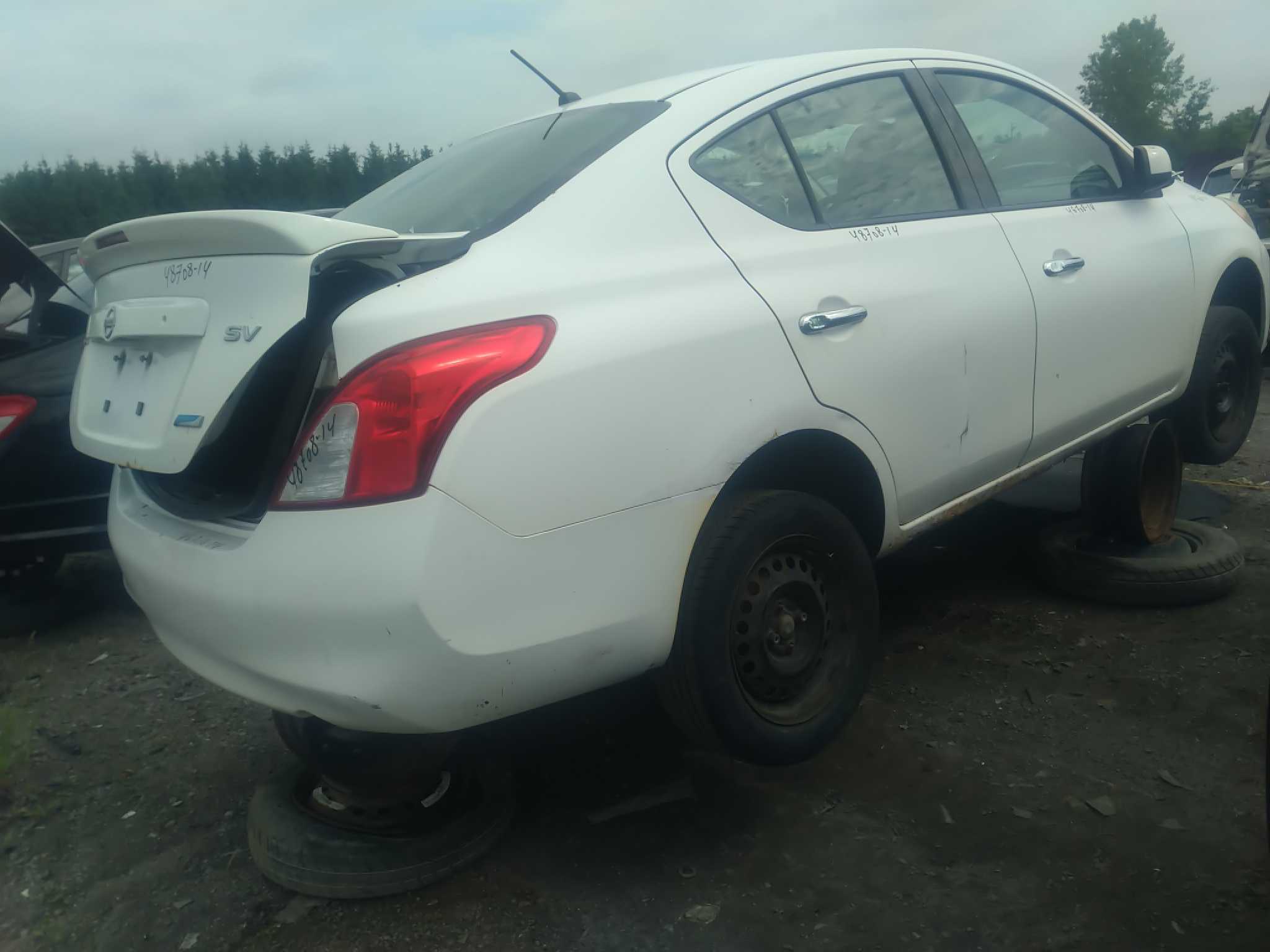 NISSAN VERSA 2014