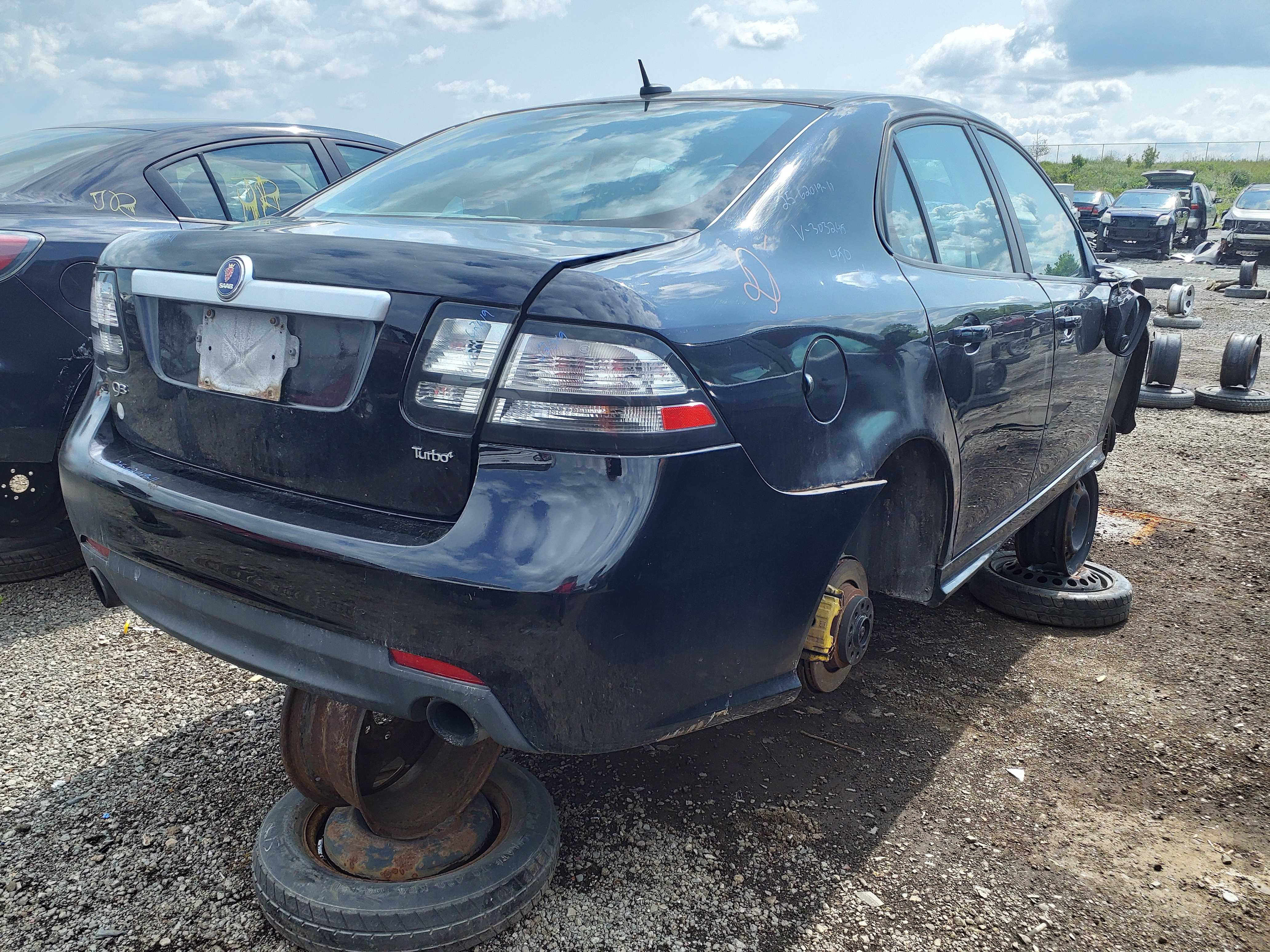 SAAB 9-3 2011