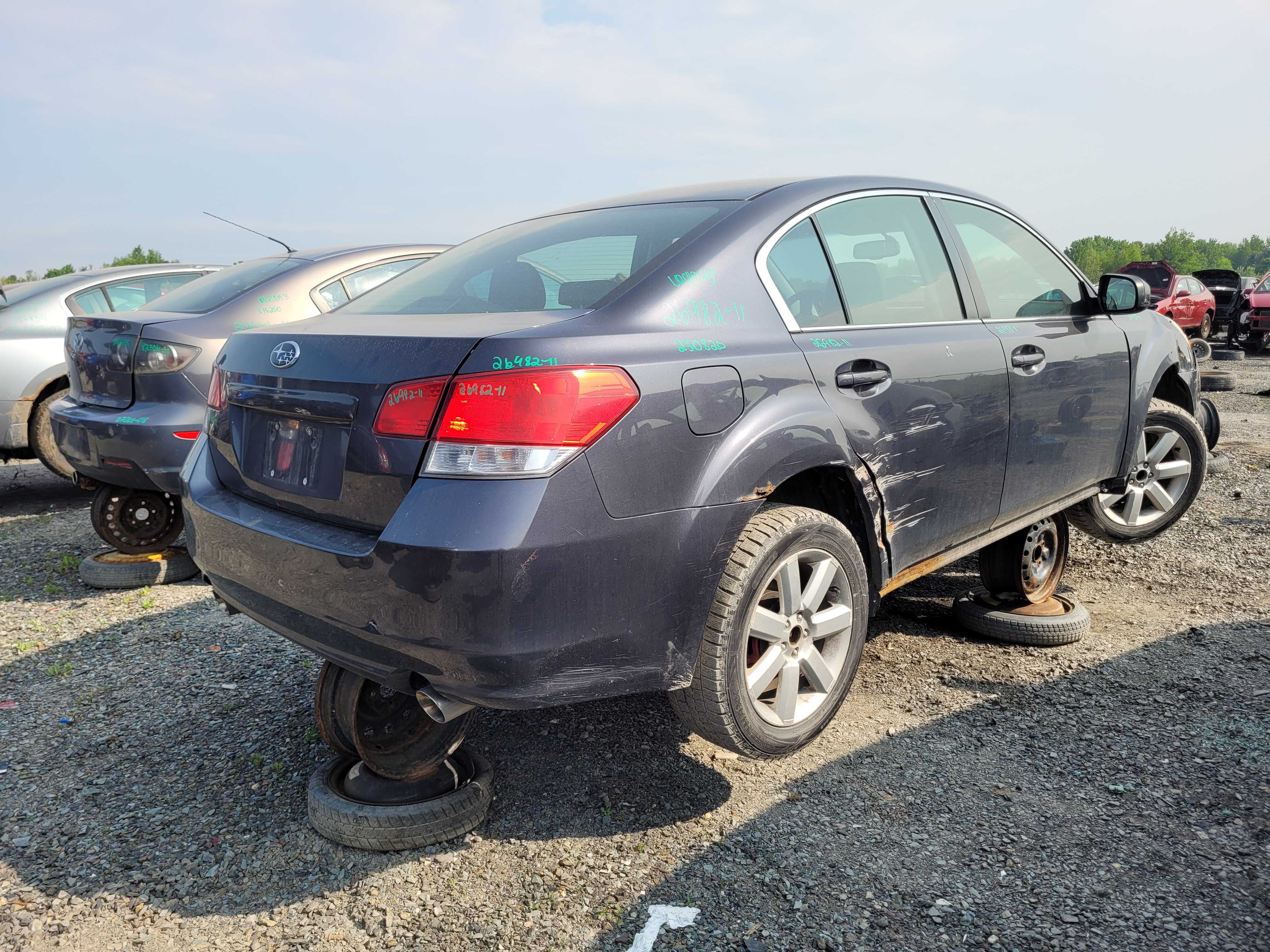 SUBARU LEGACY 2011