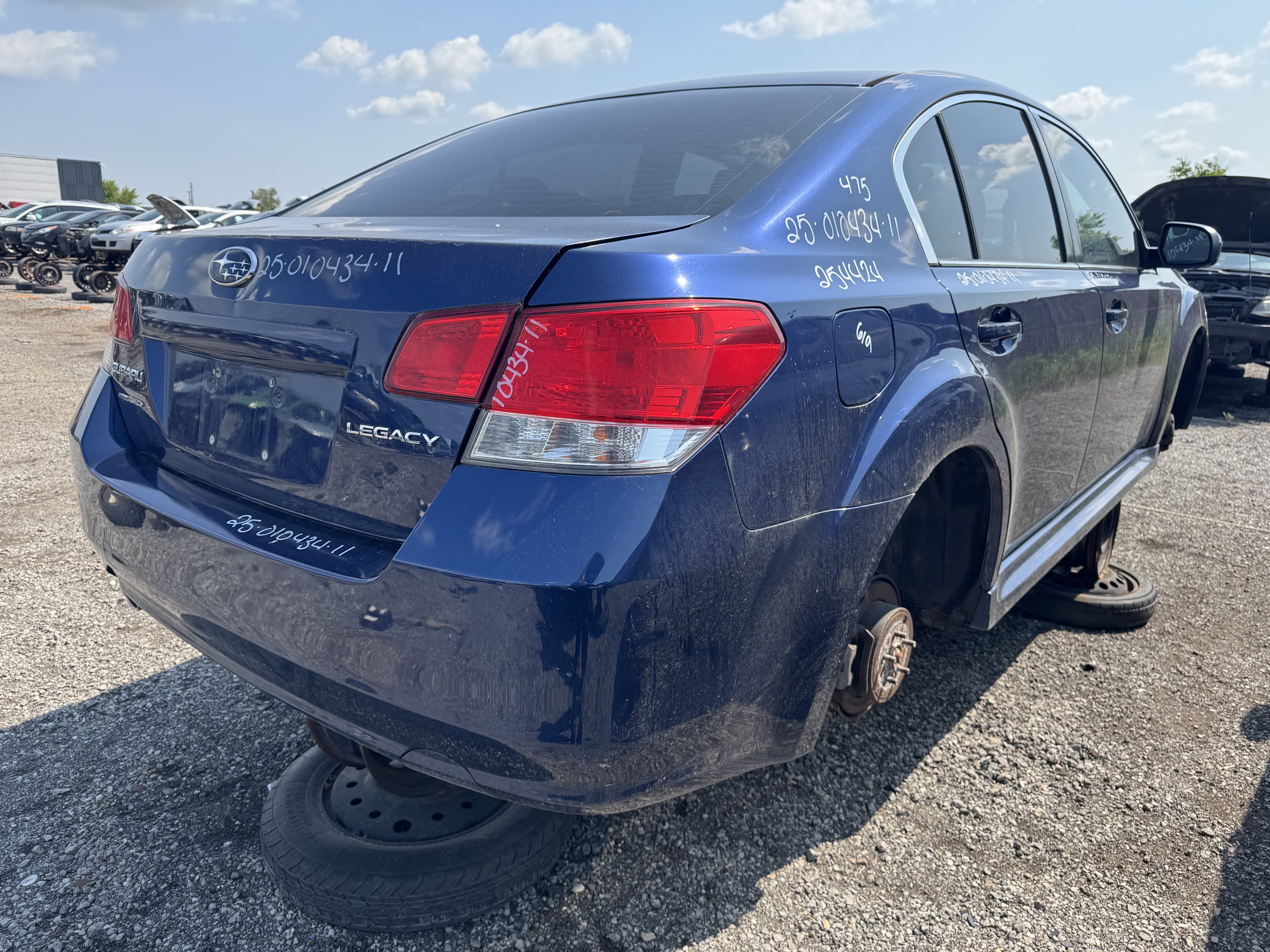 SUBARU LEGACY 2011