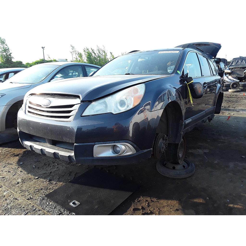 SUBARU OUTBACK 2011