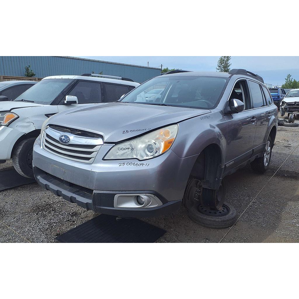 SUBARU OUTBACK 2011